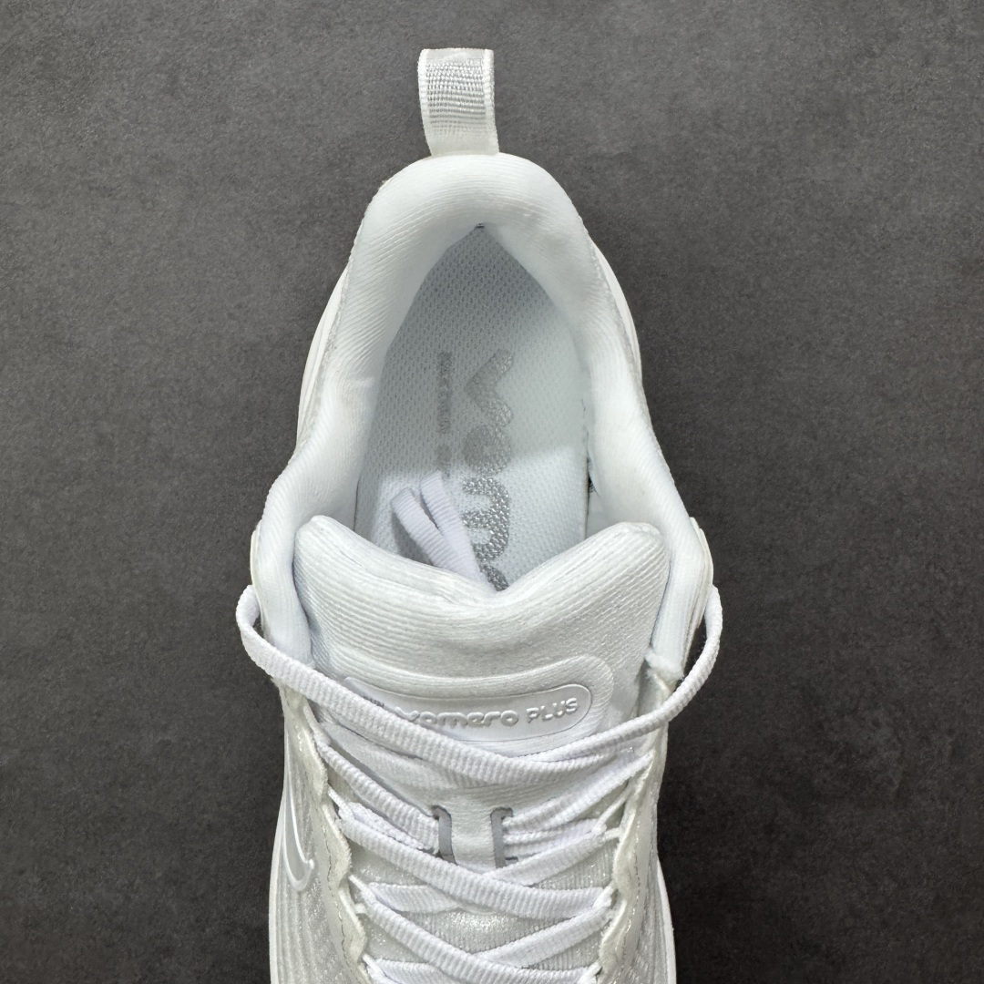 图片[7]-【公司级】Nike VOMERO PLUS 耐克 舒适减震防滑 低帮跑步鞋 全掌ReactX泡绵中底 前掌和后跟还配备了Air Zoom气垫单元 据说跑起来更快更舒适哦 这次最大的升级点 首次引入了ReactX泡绵 货号：HV8150-102 尺码：36 36.5 37.5 38 38.5 39 40 40.5 41 42 42.5 43 44 45 46-选品中心