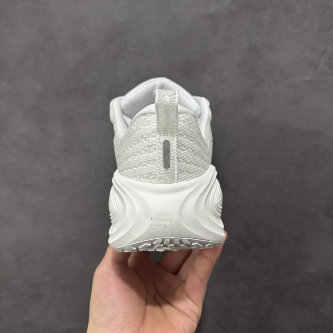 图片[4]-【公司级】Nike VOMERO PLUS 耐克 舒适减震防滑 低帮跑步鞋 全掌ReactX泡绵中底 前掌和后跟还配备了Air Zoom气垫单元 据说跑起来更快更舒适哦 这次最大的升级点 首次引入了ReactX泡绵 货号：HV8150-102 尺码：36 36.5 37.5 38 38.5 39 40 40.5 41 42 42.5 43 44 45 46-选品中心