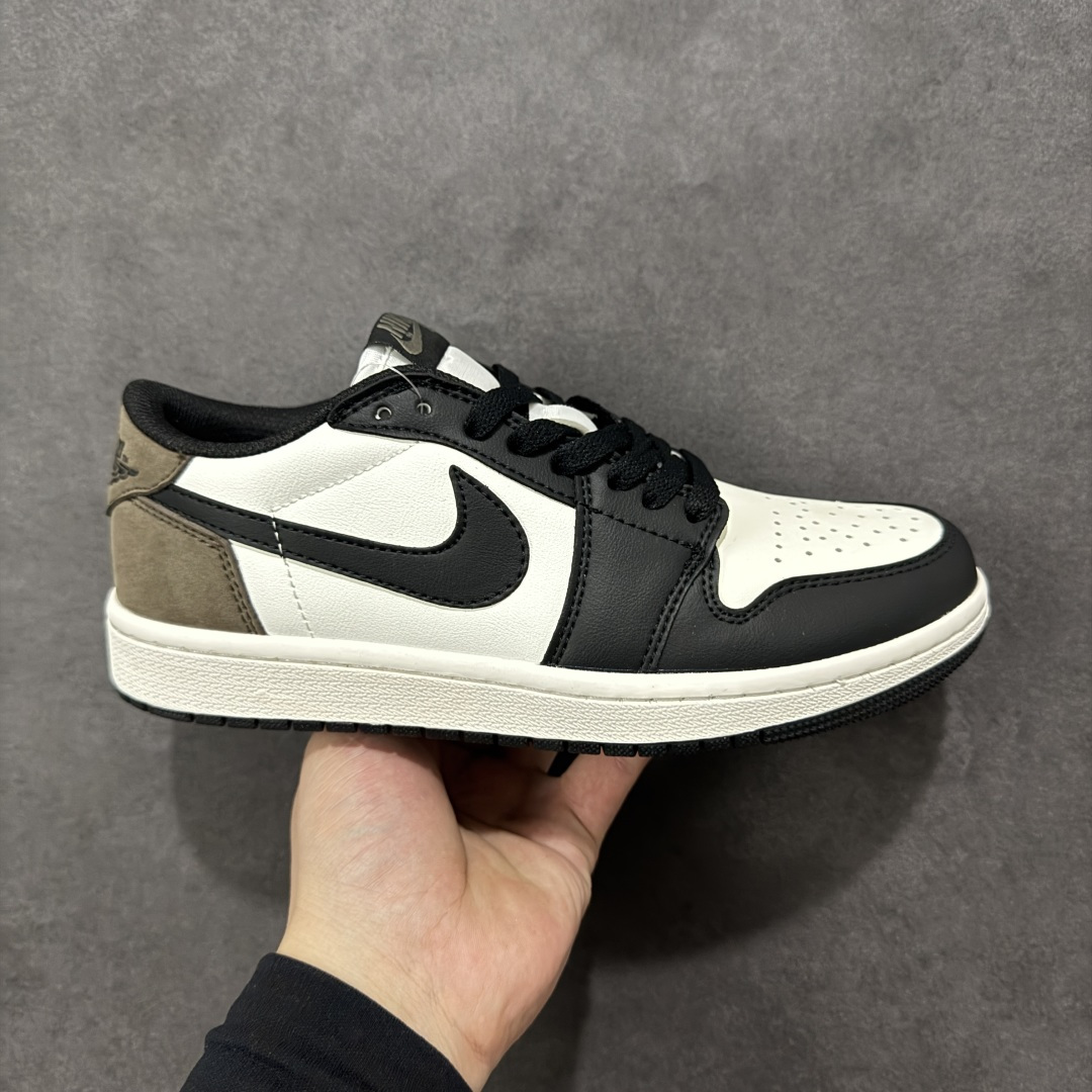 【公司级】Air Jordan 1 Low 乔一低帮篮球鞋 原鞋开发 大厂代工流水线打造 公司货既视感 细节随意对比 货号:CZ0790-102 尺码:36 36.5 37.5 38 38.5 39 40 40.5 41 42 42.5 43 44 44.5 45 46 编码:XSA180190-选品中心
