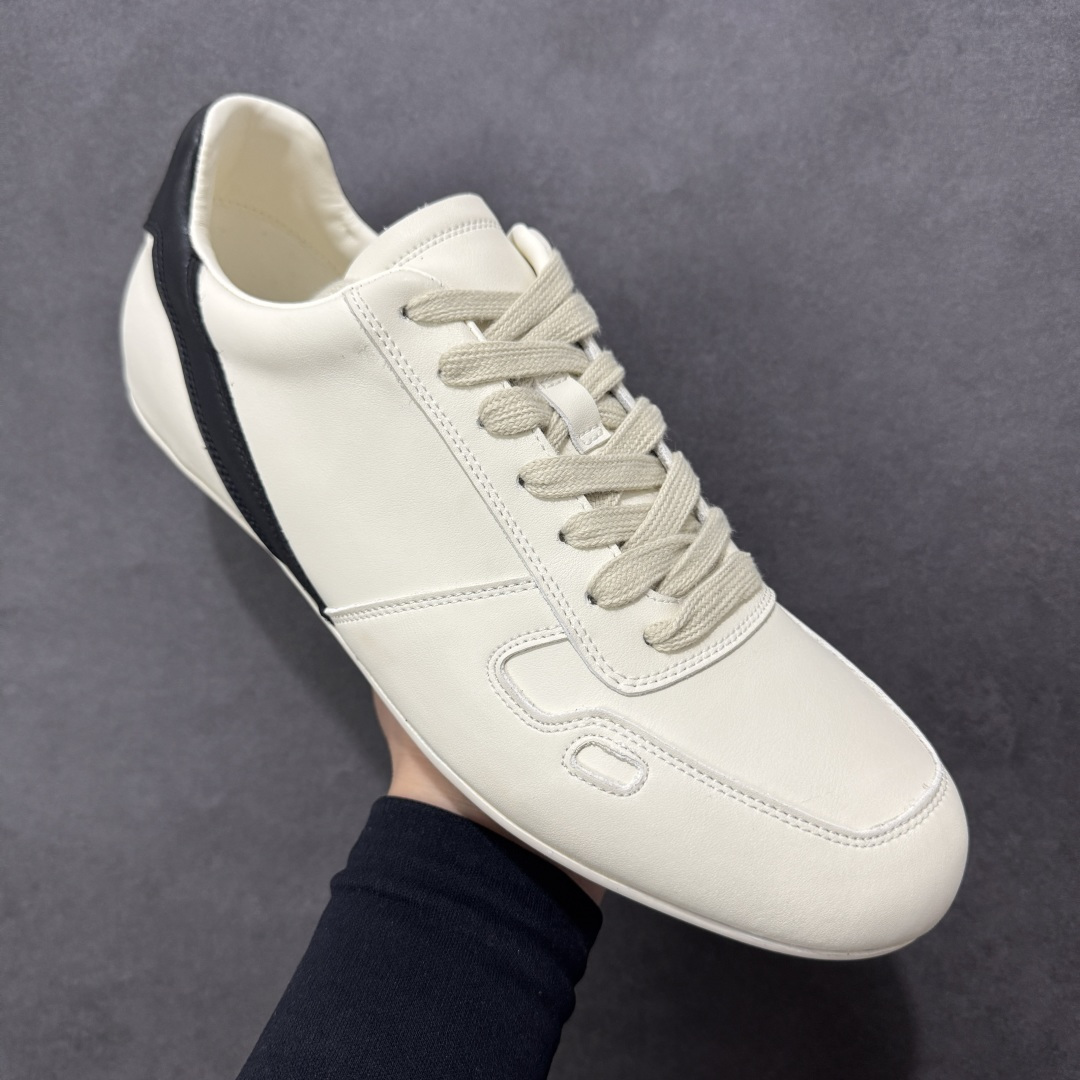 图片[3]-【广东纯原版本】RICK OWENS / RO Minimal Sneaker 瑞克欧文斯小牛绒面革 圆头系带低帮生活休闲鞋 广东大厂出品 原版购入开发 采用全头层小牛皮，散发出品质与独特设计的高级光芒。每一寸的小牛皮，都是奢华的代名词，触感柔软，充满贵族气息。这不仅仅是一款材质，更是对时尚品位的完美追求。搭配你的潮流穿搭，瞬间让整体品质提升。 鞋面：原版定制进口反绒皮➕粒面小牛皮 内里：进口丝绸羊皮 大底：原版开模橡胶大底 尺码：36-45-选品中心