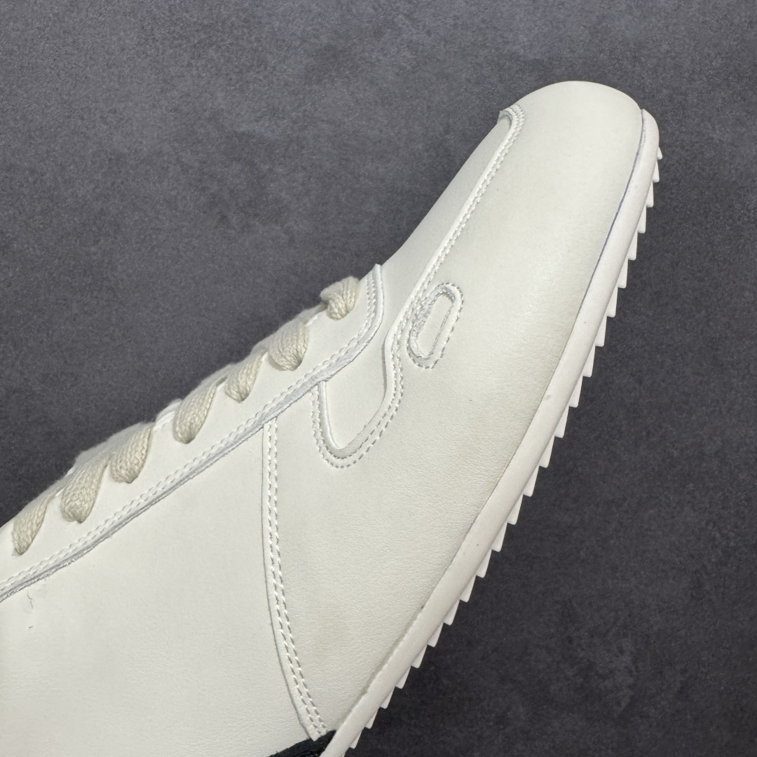 图片[5]-【广东纯原版本】RICK OWENS / RO Minimal Sneaker 瑞克欧文斯小牛绒面革 圆头系带低帮生活休闲鞋 广东大厂出品 原版购入开发 采用全头层小牛皮，散发出品质与独特设计的高级光芒。每一寸的小牛皮，都是奢华的代名词，触感柔软，充满贵族气息。这不仅仅是一款材质，更是对时尚品位的完美追求。搭配你的潮流穿搭，瞬间让整体品质提升。 鞋面：原版定制进口反绒皮➕粒面小牛皮 内里：进口丝绸羊皮 大底：原版开模橡胶大底 尺码：36-45-选品中心