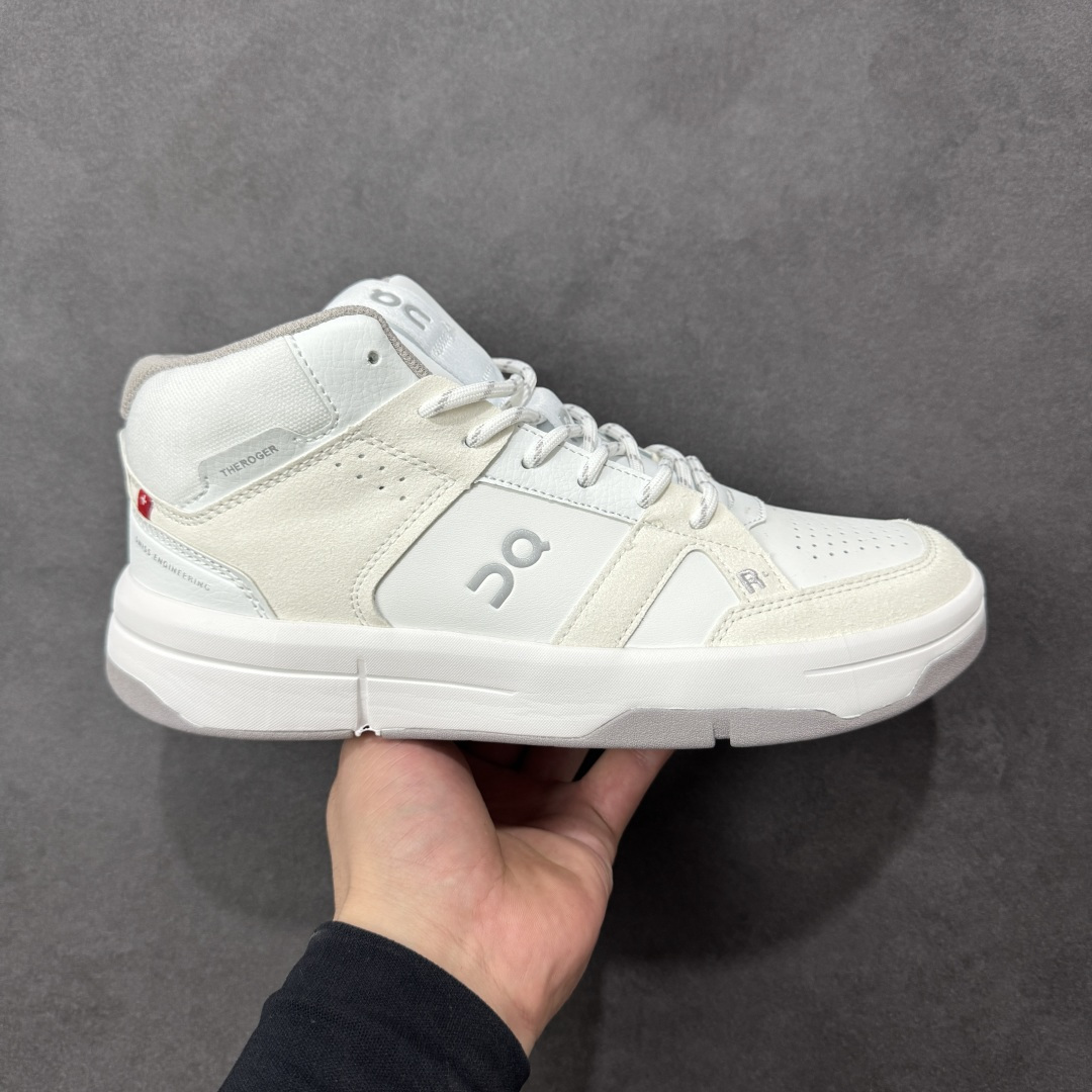 【公司级】On The Roger Clubhouse 昂跑 低帮 舒适网布减震防滑耐磨低邦长跑跑步鞋 稳健敏捷、功能多面,用轻量脚感和灵活反馈,助力跑步训练和运动健身。以Helion Superfoam打造Clouds Surferds科技鞋底,铸就灵活反馈、动态流畅体验。鞋跟内的精制足跟垫牢牢固定双足,提供柔软安全的体验;内置Speedboardd更好地推进跑者向前的每一步。根据运动机能编织纹路的工程网眼鞋面,轻盈柔软也坚韧耐用、舒适透气也灵活敏捷。 货号:3WF10432925 尺码:36-45 编码:AYB240250-选品中心