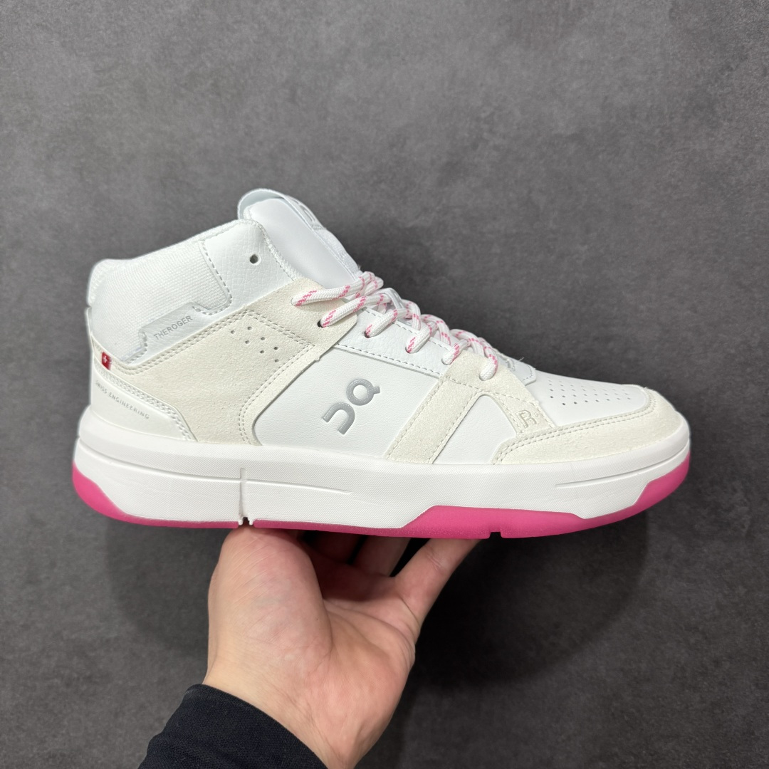 【公司级】On The Roger Clubhouse 昂跑 低帮 舒适网布减震防滑耐磨低邦长跑跑步鞋 稳健敏捷、功能多面,用轻量脚感和灵活反馈,助力跑步训练和运动健身。以Helion Superfoam打造Clouds Surferds科技鞋底,铸就灵活反馈、动态流畅体验。鞋跟内的精制足跟垫牢牢固定双足,提供柔软安全的体验;内置Speedboardd更好地推进跑者向前的每一步。根据运动机能编织纹路的工程网眼鞋面,轻盈柔软也坚韧耐用、舒适透气也灵活敏捷。 货号:3WF10433589 尺码:36-41 编码:AYB240250-选品中心