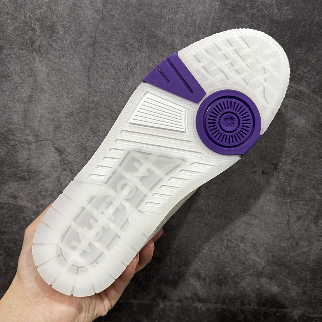 图片[9]-【天花板/Goat版】 市场最强版 没有之一的存在💪🏻 Louis Vuitton LV Trainer 系列全新版上架 手里有正品的可以对比下🆚懂货的看细节‼️ 此版品质是市场从未达到的新高度！ 整体版型 皮料 牛仔布的色差 压花纹路清晰度 后跟版型等等 都可以自行对比[机智]吊打市场所有货，怒甩十条街的那种，直接来正品对比图🆚，欢迎拿市场各大工厂的货来对比！ 尺码：35-45码-选品中心