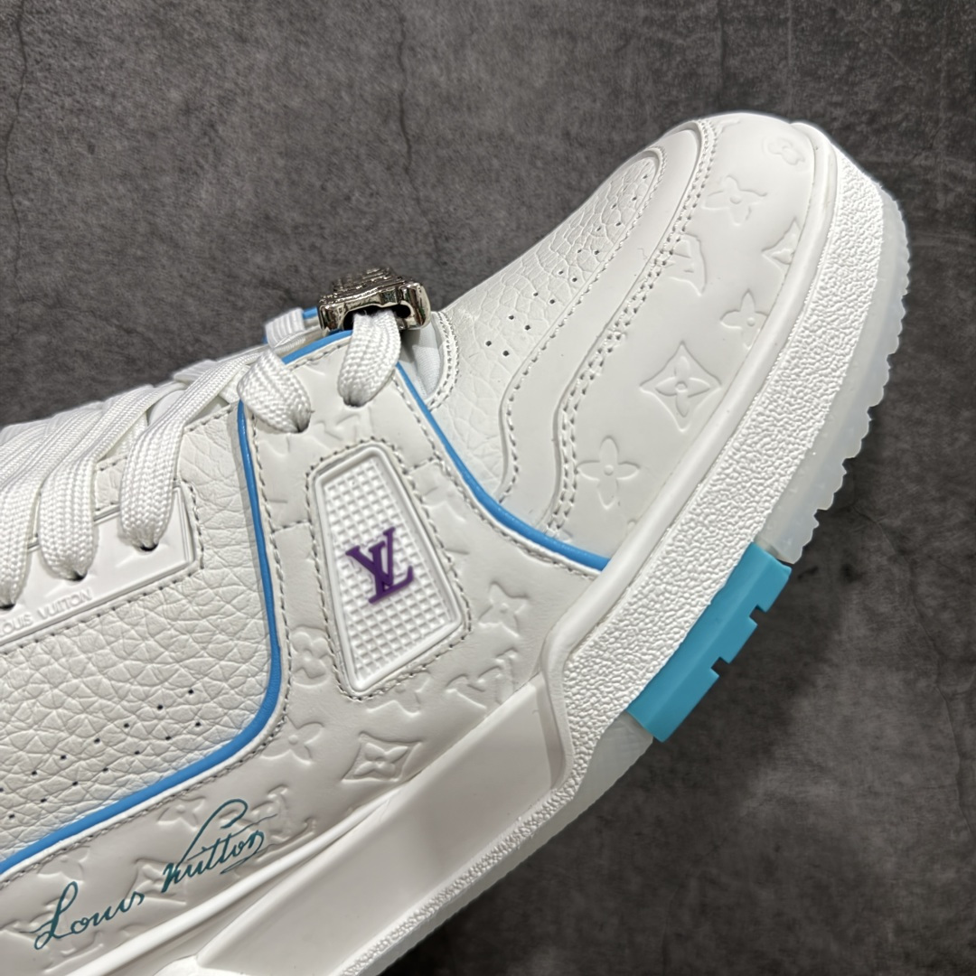 图片[6]-【天花板/Goat版】 市场最强版 没有之一的存在💪🏻 Louis Vuitton LV Trainer 系列全新版上架 手里有正品的可以对比下🆚懂货的看细节‼️ 此版品质是市场从未达到的新高度！ 整体版型 皮料 牛仔布的色差 压花纹路清晰度 后跟版型等等 都可以自行对比[机智]吊打市场所有货，怒甩十条街的那种，直接来正品对比图🆚，欢迎拿市场各大工厂的货来对比！ 尺码：35-45码-选品中心