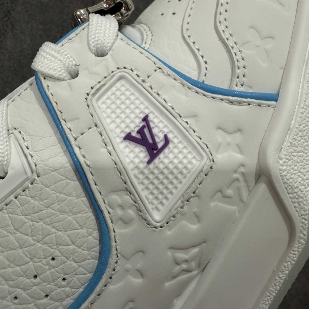 图片[5]-【天花板/Goat版】 市场最强版 没有之一的存在💪🏻 Louis Vuitton LV Trainer 系列全新版上架 手里有正品的可以对比下🆚懂货的看细节‼️ 此版品质是市场从未达到的新高度！ 整体版型 皮料 牛仔布的色差 压花纹路清晰度 后跟版型等等 都可以自行对比[机智]吊打市场所有货，怒甩十条街的那种，直接来正品对比图🆚，欢迎拿市场各大工厂的货来对比！ 尺码：35-45码-选品中心