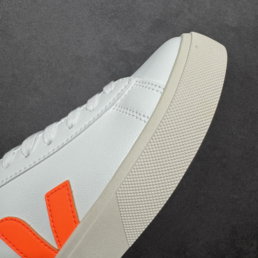 图片[5]-【福利特价】veja Recife Logo CHROMEFREE LEA 法国小众品牌Veja小白鞋 经典小板鞋 增高且有型 妥妥的通勤之王 VEJA始终以绿色地球和低碳运动为宗旨 品牌的所有单品也均用环保材料制作 始终以行动承担对环境的责任 此款VEJA 男女款情侣运动鞋 采用透气皮革鞋面 时尚简约 轻薄舒适 货号： CP052195 尺码： 36-45没半码-选品中心