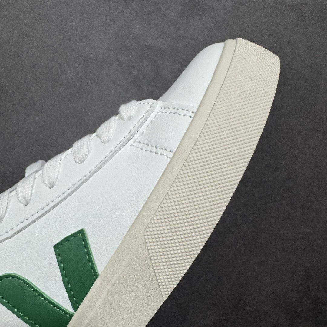 图片[5]-【福利特价】veja Recife Logo CHROMEFREE LEA 法国小众品牌Veja小白鞋 经典小板鞋 增高且有型 妥妥的通勤之王 VEJA始终以绿色地球和低碳运动为宗旨 品牌的所有单品也均用环保材料制作 始终以行动承担对环境的责任 此款VEJA 男女款情侣运动鞋 采用透气皮革鞋面 时尚简约 轻薄舒适 货号： CP051928 尺码： 36-45没半码-选品中心