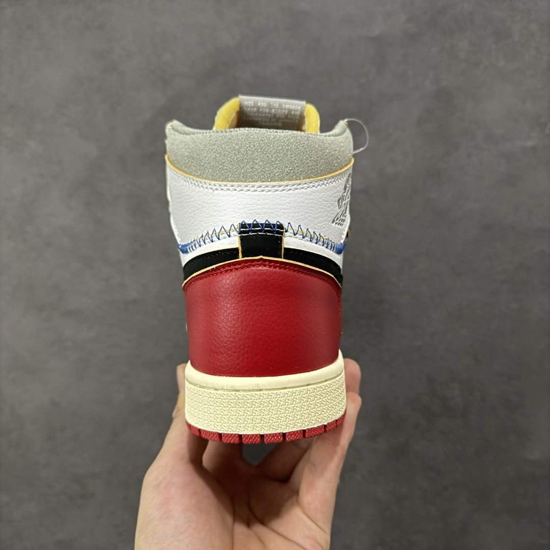 图片[4]-【公司级】Fragment Design x Union x Jordan Air Jordan 1 Retro High Og Nrg 三方联名款 牛皮 舒适 防滑 高帮 复古篮球鞋 男女同款 Air Jordan 1于1985年推出，是耐克第一双以乔丹名字命名的篮球鞋，正是这双鞋，开启了一个时代。Air Jordan 1外形的灵感来自于在当年风靡一时的AirForce 1，同时降低中底厚度，减轻重量，增加贴地感，并采用了后掌Air Sole气垫和最经典的飞翼Logo来自于当时的Nike创意总监Peter Moore。 货号：BV1300-106 尺码：36 36.5 37.5 38 38.5 39 40 40.5 41 42 42.5 43 44 44.5 45 46 47.5 编码：YBB210220-选品中心