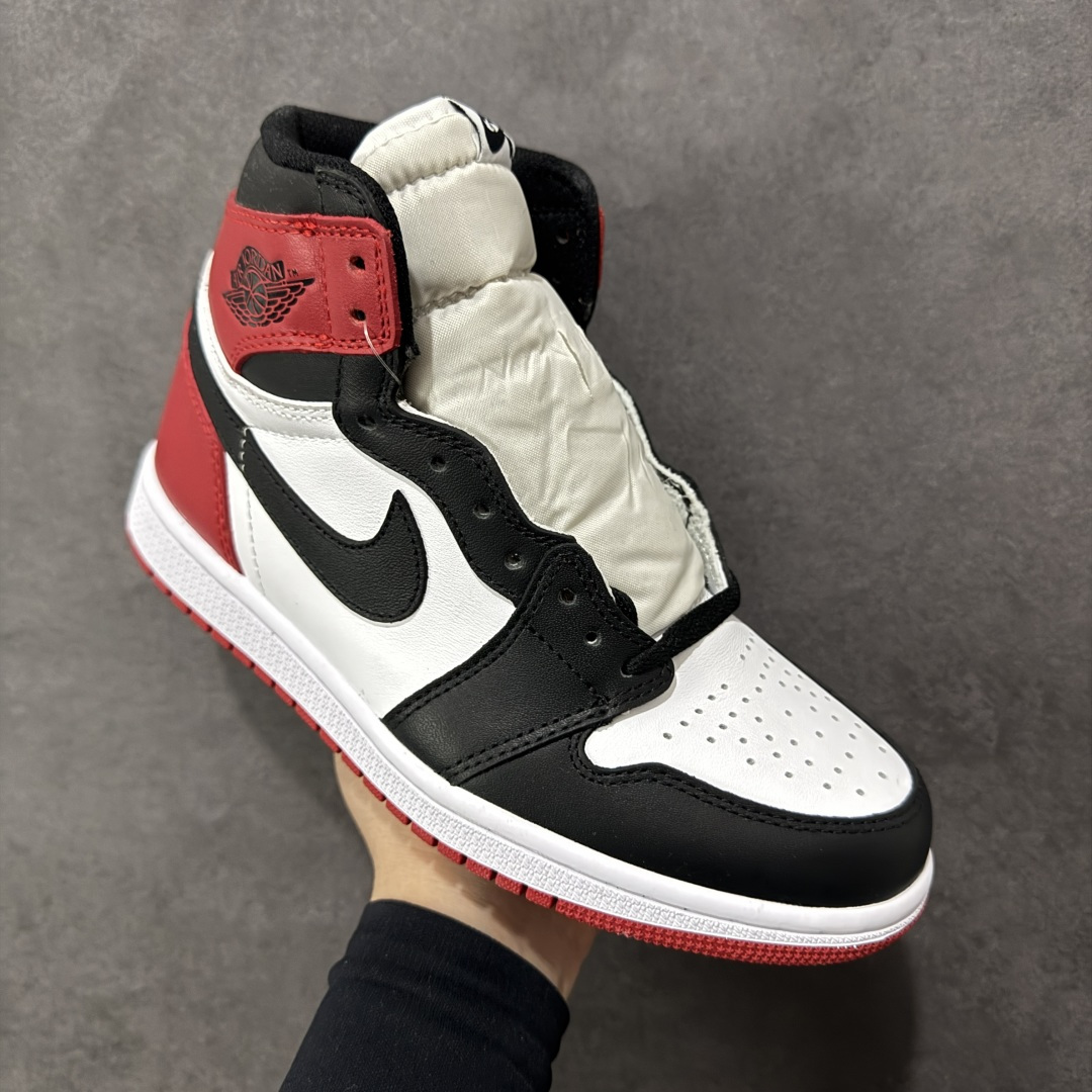 图片[3]-【公司级头层版】Air Jordan 1 High OG 高帮 AJ1 乔丹1代 aj1 乔1 高邦 金人吊牌 乔丹篮球鞋系列555088-125 采用正确头层皮组合荔枝纹头层皮革鞋面材质 中底注胶孔及缜密中底拉帮工艺 内置气垫及耐磨橡胶大底 尺码：36-47带半码-选品中心