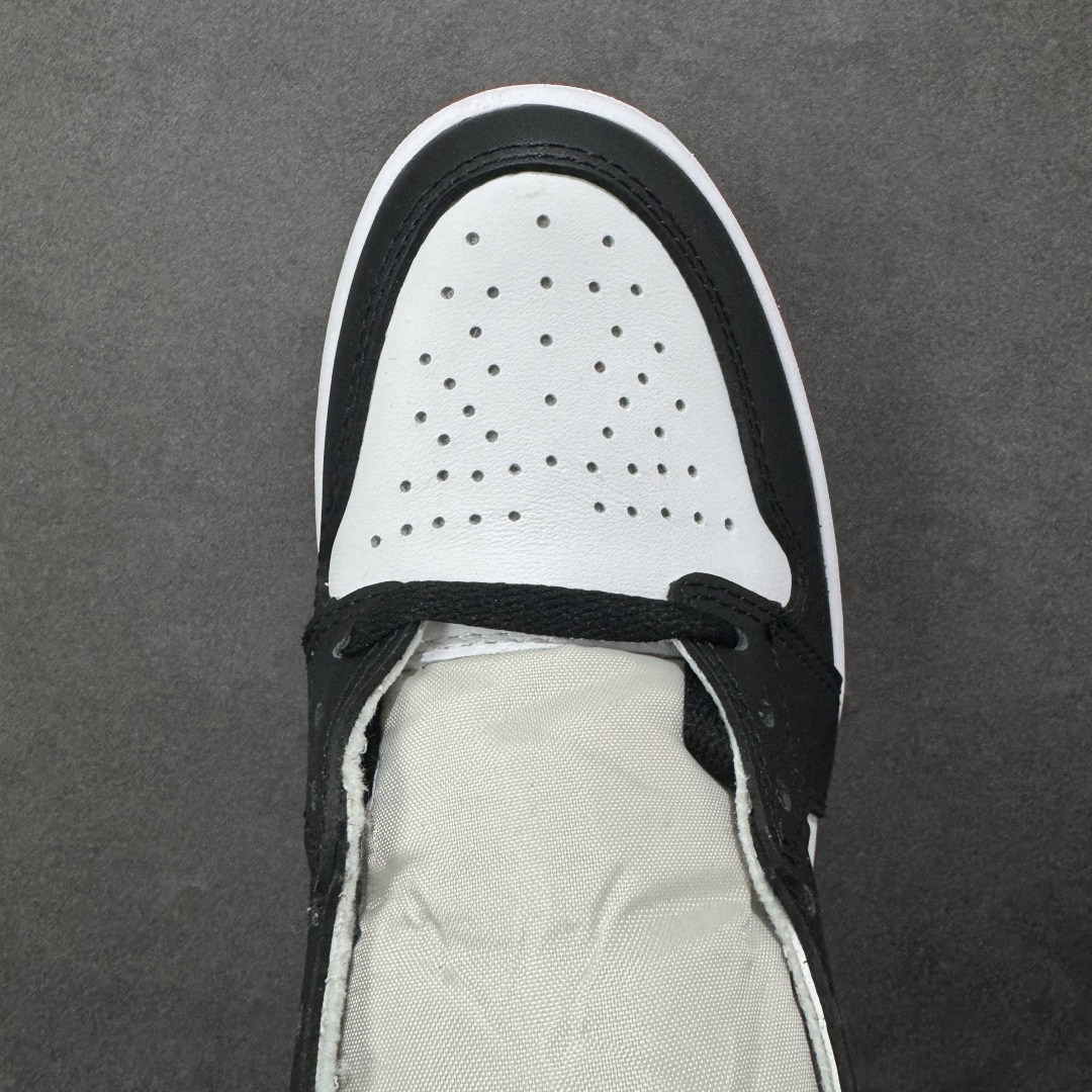 图片[8]-【公司级头层版】Air Jordan 1 High OG 高帮 AJ1 乔丹1代 aj1 乔1 高邦 金人吊牌 乔丹篮球鞋系列555088-125 采用正确头层皮组合荔枝纹头层皮革鞋面材质 中底注胶孔及缜密中底拉帮工艺 内置气垫及耐磨橡胶大底 尺码：36-47带半码-选品中心