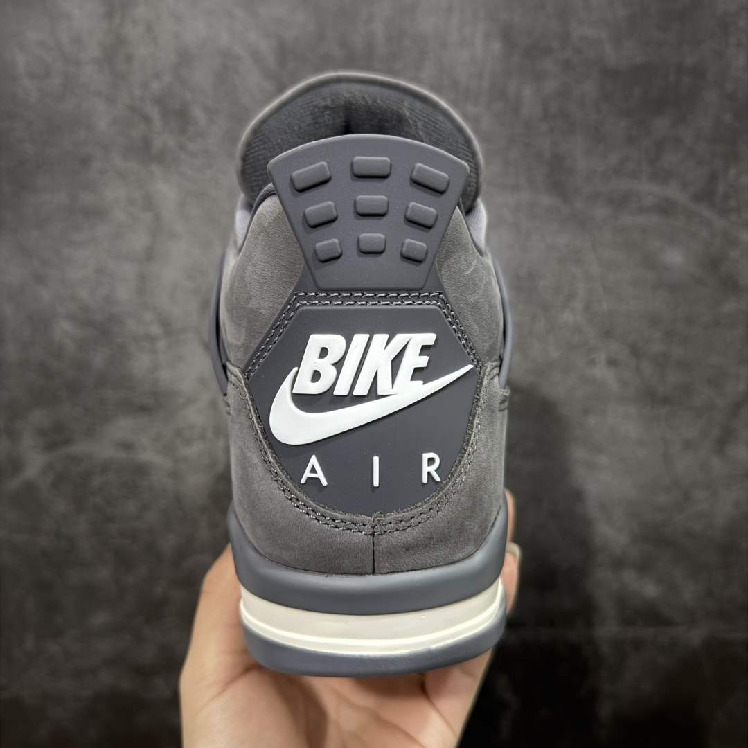 图片[4]-【美版GX纯原】Nigel Sylvester x Air Jordan AJ4 “Brick by Brick” 联名灰砖 货号：HF4340-002 全新批次 重点区分市面 真正砖面纹路 区别市面版本 正确细节 卡色无色差 GX原数据精心打造 原厂材质 超弹硅胶材质 内层不织布补强 补强为硅胶提供更强耐久性 避免断裂 圈内最强四代 独家外贸特供尺码含 45.5 48.5 耗时半年巨作 全套原纸板楦头开发 原厂特供皮料加持 确保原汁原味 完美呈现四代版型 一比一鞋头弧度高度鞋身弧度 数据细节工艺流程均保持原鞋一致 原厂TPU网格鞋带扣 正确内里网布 菱角分明不变形无多余毛边 柔软性质感一致于原鞋 市场唯一原厂鞋扣模具 背面可见隐藏注塑口 原厂织唛标 原厂飞人电绣工艺 尾指中部跳三针 独家绑鞋带手法 印刷中底布 四线拉帮 米色美纹纸贴合固定 进口港宝加持 后跟自然饱满 全鞋荧光划线卡点 追求极致完美 每一双都是工艺品 多重QC质检 超越公司货的品控标准 实实在在的免检产品 …… 尺码：40 40.5 41 42 42.5 43 44 44.5 45 46 47.5 48.5-选品中心