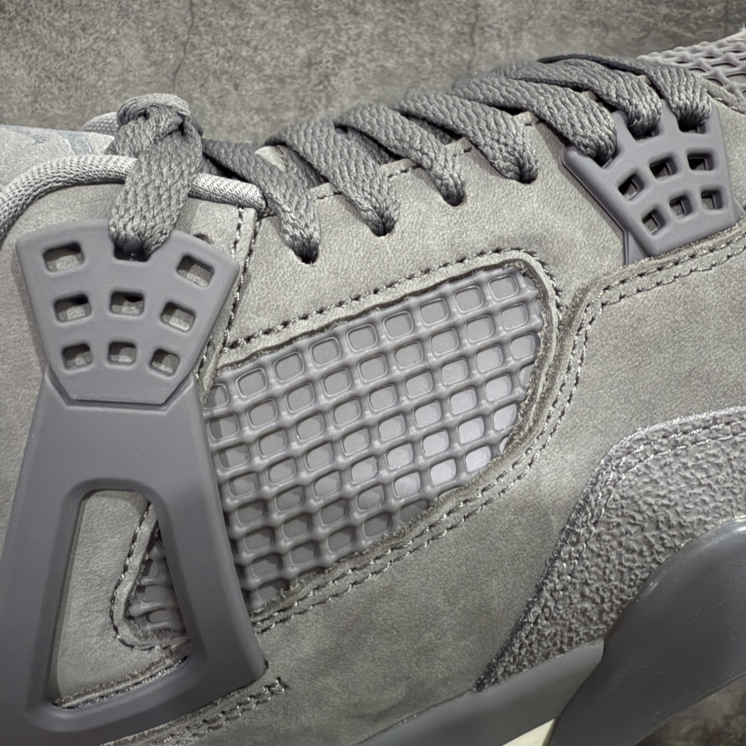 图片[4]-【美版GX纯原】Nigel Sylvester x Air Jordan AJ4 “Brick by Brick” 联名灰砖 货号：HF4340-002 全新批次 重点区分市面 真正砖面纹路 区别市面版本 正确细节 卡色无色差 GX原数据精心打造 原厂材质 超弹硅胶材质 内层不织布补强 补强为硅胶提供更强耐久性 避免断裂 圈内最强四代 独家外贸特供尺码含 45.5 48.5 耗时半年巨作 全套原纸板楦头开发 原厂特供皮料加持 确保原汁原味 完美呈现四代版型 一比一鞋头弧度高度鞋身弧度 数据细节工艺流程均保持原鞋一致 原厂TPU网格鞋带扣 正确内里网布 菱角分明不变形无多余毛边 柔软性质感一致于原鞋 市场唯一原厂鞋扣模具 背面可见隐藏注塑口 原厂织唛标 原厂飞人电绣工艺 尾指中部跳三针 独家绑鞋带手法 印刷中底布 四线拉帮 米色美纹纸贴合固定 进口港宝加持 后跟自然饱满 全鞋荧光划线卡点 追求极致完美 每一双都是工艺品 多重QC质检 超越公司货的品控标准 实实在在的免检产品 …… 尺码：40 40.5 41 42 42.5 43 44 44.5 45 46 47.5 48.5-选品中心