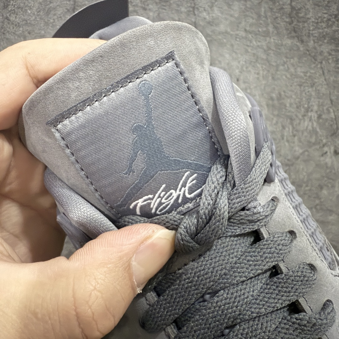 图片[7]-【美版GX纯原】Nigel Sylvester x Air Jordan AJ4 “Brick by Brick” 联名灰砖 货号：HF4340-002 全新批次 重点区分市面 真正砖面纹路 区别市面版本 正确细节 卡色无色差 GX原数据精心打造 原厂材质 超弹硅胶材质 内层不织布补强 补强为硅胶提供更强耐久性 避免断裂 圈内最强四代 独家外贸特供尺码含 45.5 48.5 耗时半年巨作 全套原纸板楦头开发 原厂特供皮料加持 确保原汁原味 完美呈现四代版型 一比一鞋头弧度高度鞋身弧度 数据细节工艺流程均保持原鞋一致 原厂TPU网格鞋带扣 正确内里网布 菱角分明不变形无多余毛边 柔软性质感一致于原鞋 市场唯一原厂鞋扣模具 背面可见隐藏注塑口 原厂织唛标 原厂飞人电绣工艺 尾指中部跳三针 独家绑鞋带手法 印刷中底布 四线拉帮 米色美纹纸贴合固定 进口港宝加持 后跟自然饱满 全鞋荧光划线卡点 追求极致完美 每一双都是工艺品 多重QC质检 超越公司货的品控标准 实实在在的免检产品 …… 尺码：40 40.5 41 42 42.5 43 44 44.5 45 46 47.5 48.5-选品中心
