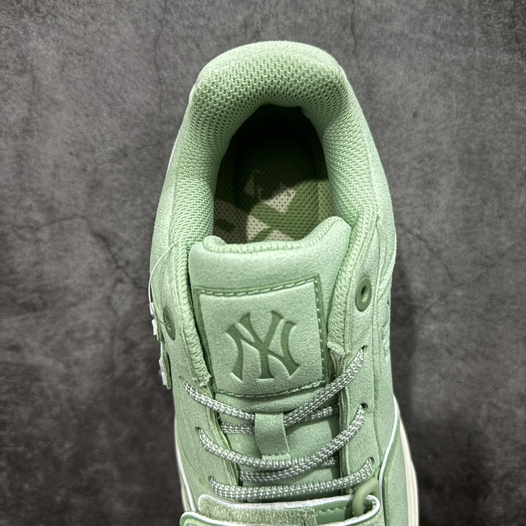 图片[8]-【公司级】韩国洋基队NY大标潮流老爹鞋 MLB小白鞋市面上唯一顶级纯原版本 原材料打造 原楦原档案数据开发版型 完美鞋头弧度/后套收口效果🆚市面文案版本‼️ 原厂立体填充鞋舌海绵 中底注胶孔原数据开发模具大底 原厂转印标 保证不掉字 内增高6cm 原厂1：1模具开发 原厂进口纳米材质 原厂 全套手提袋 原盒雷射防伪标包装 天猫订单品质 官网尺码 35-45-选品中心
