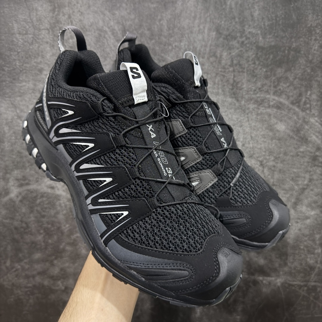 【666版本】SALOMON 萨洛蒙 XA PRO 3D 户外运动 网布减震防滑透气 低帮跑步鞋 男女同款 黑白粗面 392514 全新品质 巅峰之作 所有配色均购物原版拆解1:1开发 原材料打造 非市场公版便宜货 私模大底 清洁度比市场所有版本都高 全套原纸板楦头开发 原厂网布配套 确保原汁原味 完美呈现版型 原档数据独家私模五层组合大底 男女鞋同步官方开发至46 原装Ortholite轻量化鞋垫 中底布带钢印编号 原厂TPU锁扣 进口港宝加持 后跟自然饱满 还原公司包裹性 鞋面采用SENSIFT贴合技术 全方位贴合包裹脚型 鞋跟部鞋底牵引设计 提供强大的抓地性能 更适应野外崎岖不平的道路 其3D ADVANCED CHASSIS底盘 材料轻量大化 钉齿设计更具稳定性 防护性 鞋底易磨损区运用CONTAGRIP高耐磨材料 应对城市硬质路面长距离跑考验 尺码:36 36.5 37.5 38 38.5 39 40 40.5 41 42 42.5 43 44 45 46-选品中心