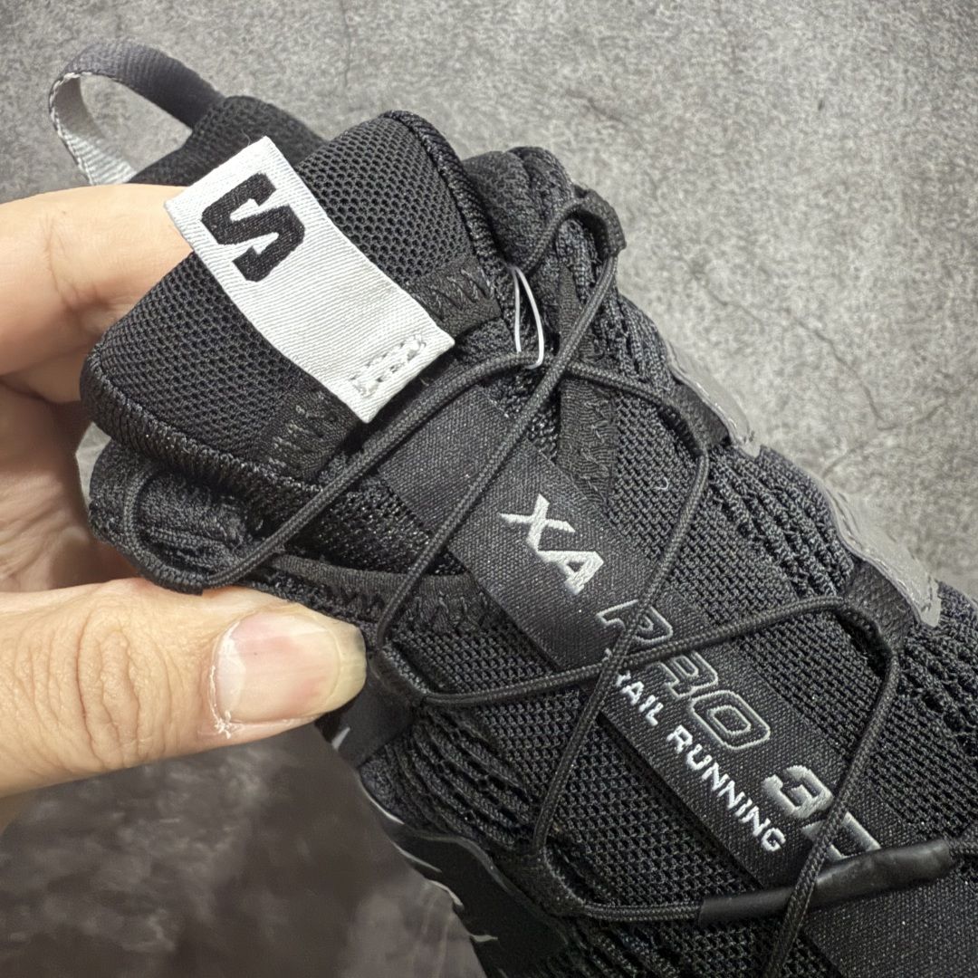 图片[6]-【666版本】SALOMON 萨洛蒙 XA PRO 3D 户外运动 网布减震防滑透气 低帮跑步鞋 男女同款 黑白粗面 392514 全新品质 巅峰之作 所有配色均购物原版拆解1：1开发 原材料打造 非市场公版便宜货 私模大底 清洁度比市场所有版本都高 全套原纸板楦头开发 原厂网布配套 确保原汁原味 完美呈现版型 原档数据独家私模五层组合大底 男女鞋同步官方开发至46 原装Ortholite轻量化鞋垫 中底布带钢印编号 原厂TPU锁扣 进口港宝加持 后跟自然饱满 还原公司包裹性 鞋面采用SENSIFT贴合技术 全方位贴合包裹脚型 鞋跟部鞋底牵引设计 提供强大的抓地性能 更适应野外崎岖不平的道路 其3D ADVANCED CHASSIS底盘 材料轻量大化 钉齿设计更具稳定性 防护性 鞋底易磨损区运用CONTAGRIP高耐磨材料 应对城市硬质路面长距离跑考验 尺码：36 36.5 37.5 38 38.5 39 40 40.5 41 42 42.5 43 44 45 46-选品中心