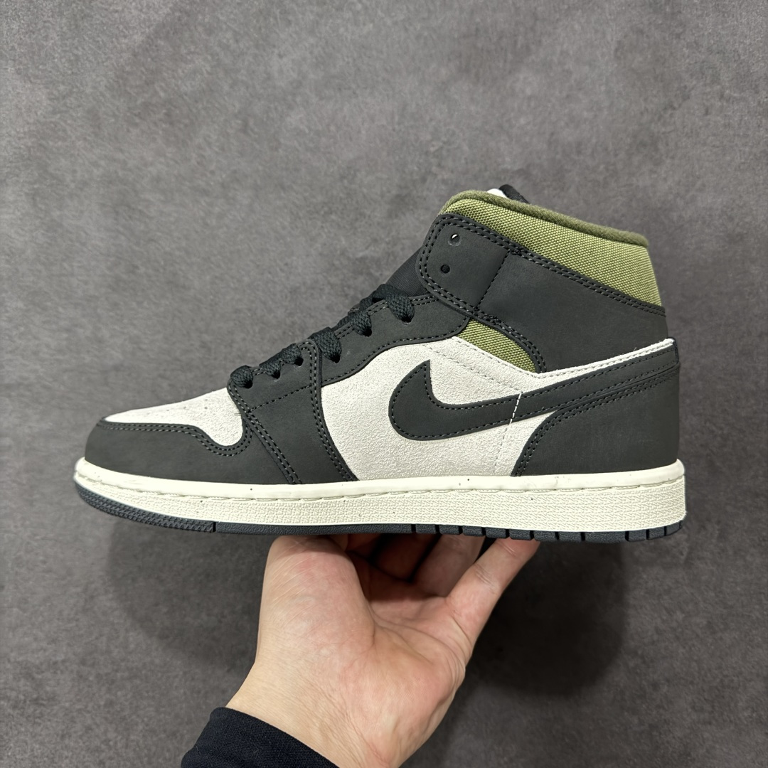 图片[2]-【纯原K版】Air Jordan AJ1 Mid 中帮 黑白绿 HV4091-102 原厂内置全掌气垫 A模大底 头层小牛皮 鞋舌AJ原厂专用牛津布+AJ专用反口珍珠布+原厂无杂质高弹内里海棉 特殊封边弹力鞋带 全网唯一头层牛皮 原鞋开模 拒绝公底 购置公司同步原材料 原汁原味 忠于原版‼️ 尺码：36 36.5 37.5 38 38.5 39 40 40.5 41 42 42.5 43 44 44.5 45 46 47.5-选品中心