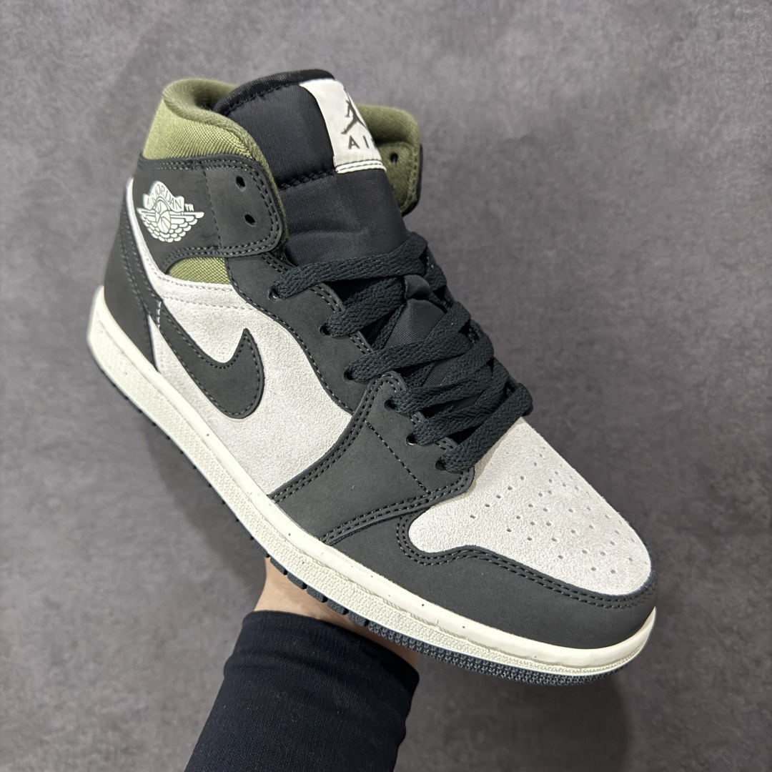 图片[3]-【纯原K版】Air Jordan AJ1 Mid 中帮 黑白绿 HV4091-102 原厂内置全掌气垫 A模大底 头层小牛皮 鞋舌AJ原厂专用牛津布+AJ专用反口珍珠布+原厂无杂质高弹内里海棉 特殊封边弹力鞋带 全网唯一头层牛皮 原鞋开模 拒绝公底 购置公司同步原材料 原汁原味 忠于原版‼️ 尺码：36 36.5 37.5 38 38.5 39 40 40.5 41 42 42.5 43 44 44.5 45 46 47.5-选品中心