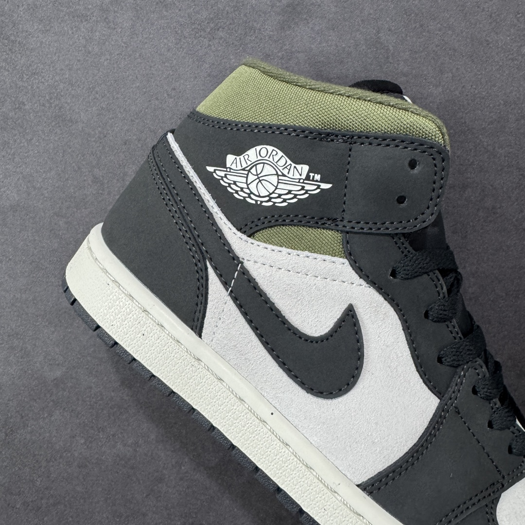 图片[6]-【纯原K版】Air Jordan AJ1 Mid 中帮 黑白绿 HV4091-102 原厂内置全掌气垫 A模大底 头层小牛皮 鞋舌AJ原厂专用牛津布+AJ专用反口珍珠布+原厂无杂质高弹内里海棉 特殊封边弹力鞋带 全网唯一头层牛皮 原鞋开模 拒绝公底 购置公司同步原材料 原汁原味 忠于原版‼️ 尺码：36 36.5 37.5 38 38.5 39 40 40.5 41 42 42.5 43 44 44.5 45 46 47.5-选品中心