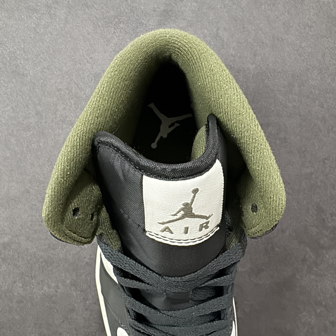 图片[7]-【纯原K版】Air Jordan AJ1 Mid 中帮 黑白绿 HV4091-102 原厂内置全掌气垫 A模大底 头层小牛皮 鞋舌AJ原厂专用牛津布+AJ专用反口珍珠布+原厂无杂质高弹内里海棉 特殊封边弹力鞋带 全网唯一头层牛皮 原鞋开模 拒绝公底 购置公司同步原材料 原汁原味 忠于原版‼️ 尺码：36 36.5 37.5 38 38.5 39 40 40.5 41 42 42.5 43 44 44.5 45 46 47.5-选品中心