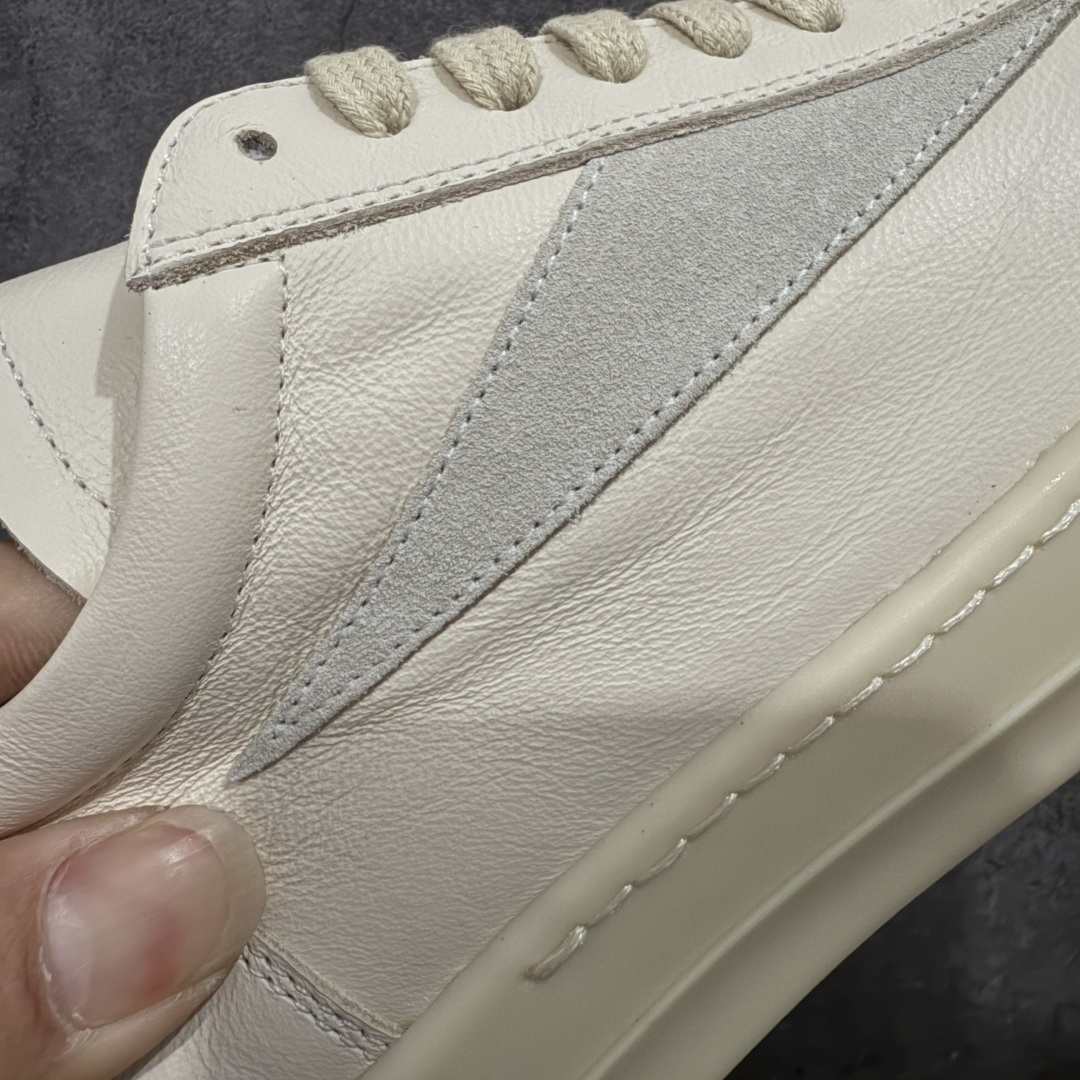 图片[3]-【XC2.0升级版】Rick Owens Vintage Low-Top Sneakers RO低帮系列暗黑高街经典增高休闲运动厚底板鞋 米白皮面 原厂皮批次上线 无需任何文案吹嘘！货硬就是王道！ 独家购入2025最新原鞋开发！重新调整最新批次细节！ 升级采用原厂粒面小牛皮打造！同步官方配备同规格材料布袋！标配原盒 加固硬盒外套 高标准出货！ PS：退换布袋丢失扣20 请知悉！ 尺码：38-45-选品中心