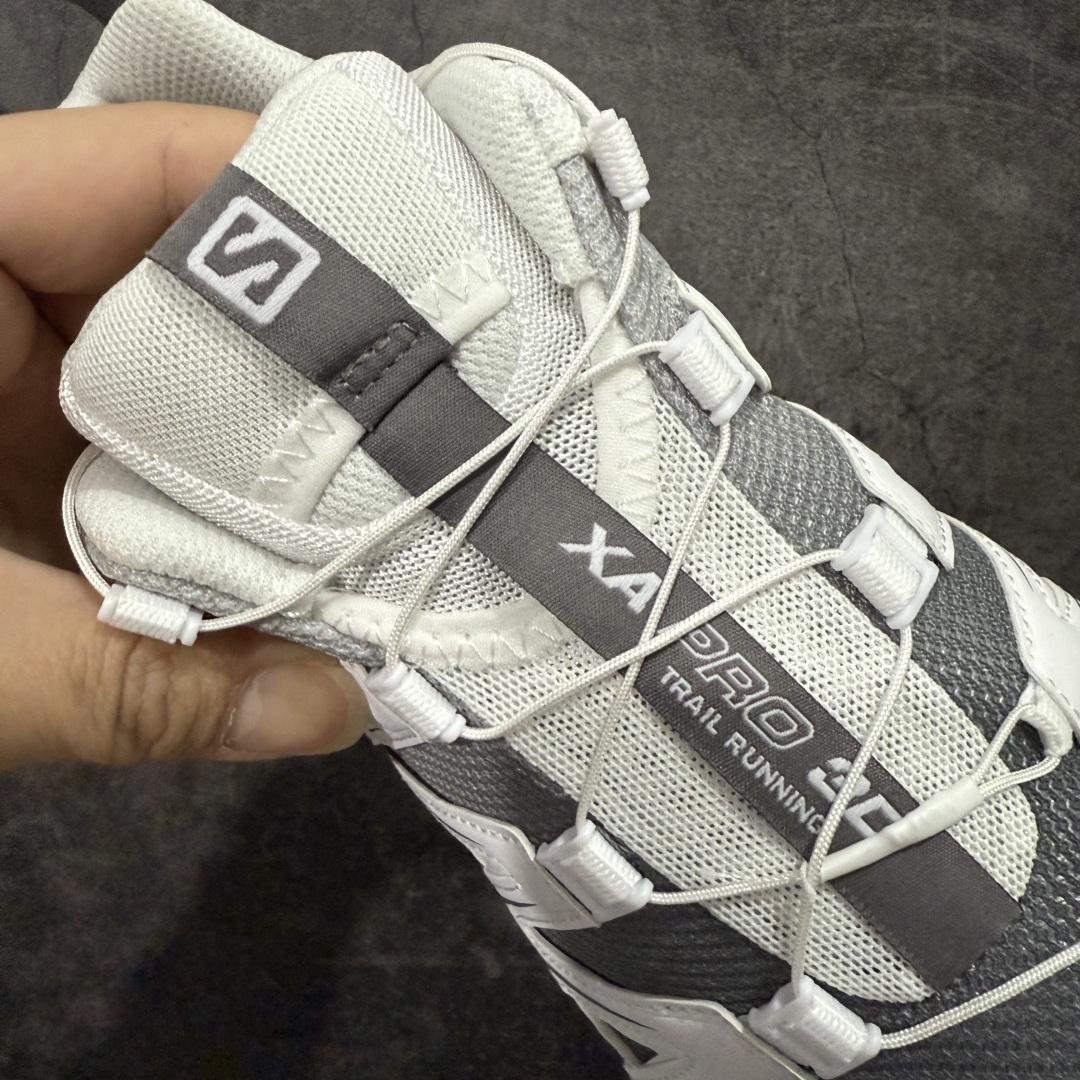 图片[6]-【666版本】SALOMON 萨洛蒙 XA PRO 3D 户外运动 网布减震防滑透气 低帮跑步鞋 男女同款 白灰渐变 472457 全新品质 巅峰之作 所有配色均购物原版拆解1：1开发 原材料打造 非市场公版便宜货 私模大底 清洁度比市场所有版本都高 全套原纸板楦头开发 原厂网布配套 确保原汁原味 完美呈现版型 原档数据独家私模五层组合大底 男女鞋同步官方开发至46 原装Ortholite轻量化鞋垫 中底布带钢印编号 原厂TPU锁扣 进口港宝加持 后跟自然饱满 还原公司包裹性 鞋面采用SENSIFT贴合技术 全方位贴合包裹脚型 鞋跟部鞋底牵引设计 提供强大的抓地性能 更适应野外崎岖不平的道路 其3D ADVANCED CHASSIS底盘 材料轻量大化 钉齿设计更具稳定性 防护性 鞋底易磨损区运用CONTAGRIP高耐磨材料 应对城市硬质路面长距离跑考验 尺码：36 36.5 37.5 38 38.5 39 40 40.5 41 42 42.5 43 44 45 46-选品中心