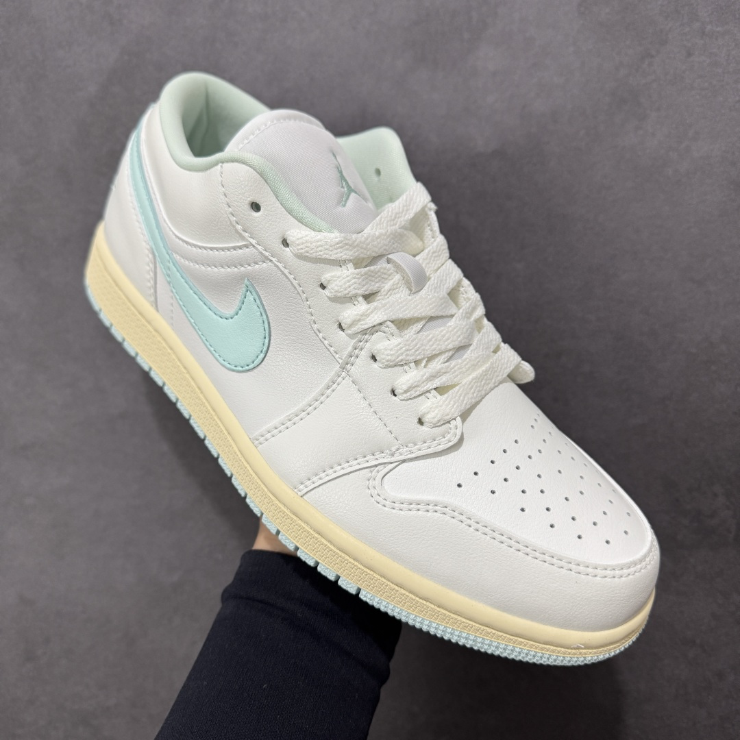 图片[3]-【H11版本】耐克Nike Air Jordan 1 AJ1经典复古经典低帮百搭文化篮球鞋 DC0774-134 公司级真标半码制#原档案原数据开发版型#采用荔枝纹头层皮革鞋面材质#原厂立体填充鞋舌海绵#中底注胶孔及缜密中底拉帮工艺#原数据开发模具大底 尺码：35.5 36 36.5 37.5 38 38.5 39 40 40.5 41 42 42.5 43 44 44.5 45 46 47.5 编码：H11B270280-选品中心