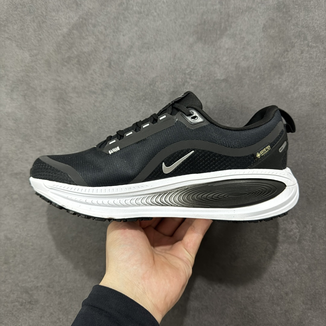 图片[2]-【公司级】Nike VOMERO 18 GTX 耐克 舒适减震防滑 低帮跑步鞋 全掌ReactX泡绵中底 前掌和后跟还配备了Air Zoom气垫单元 据说跑起来更快更舒适哦 这次最大的升级点 首次引入了ReactX泡绵 货号： HQ7001-002 尺码：40-45-选品中心