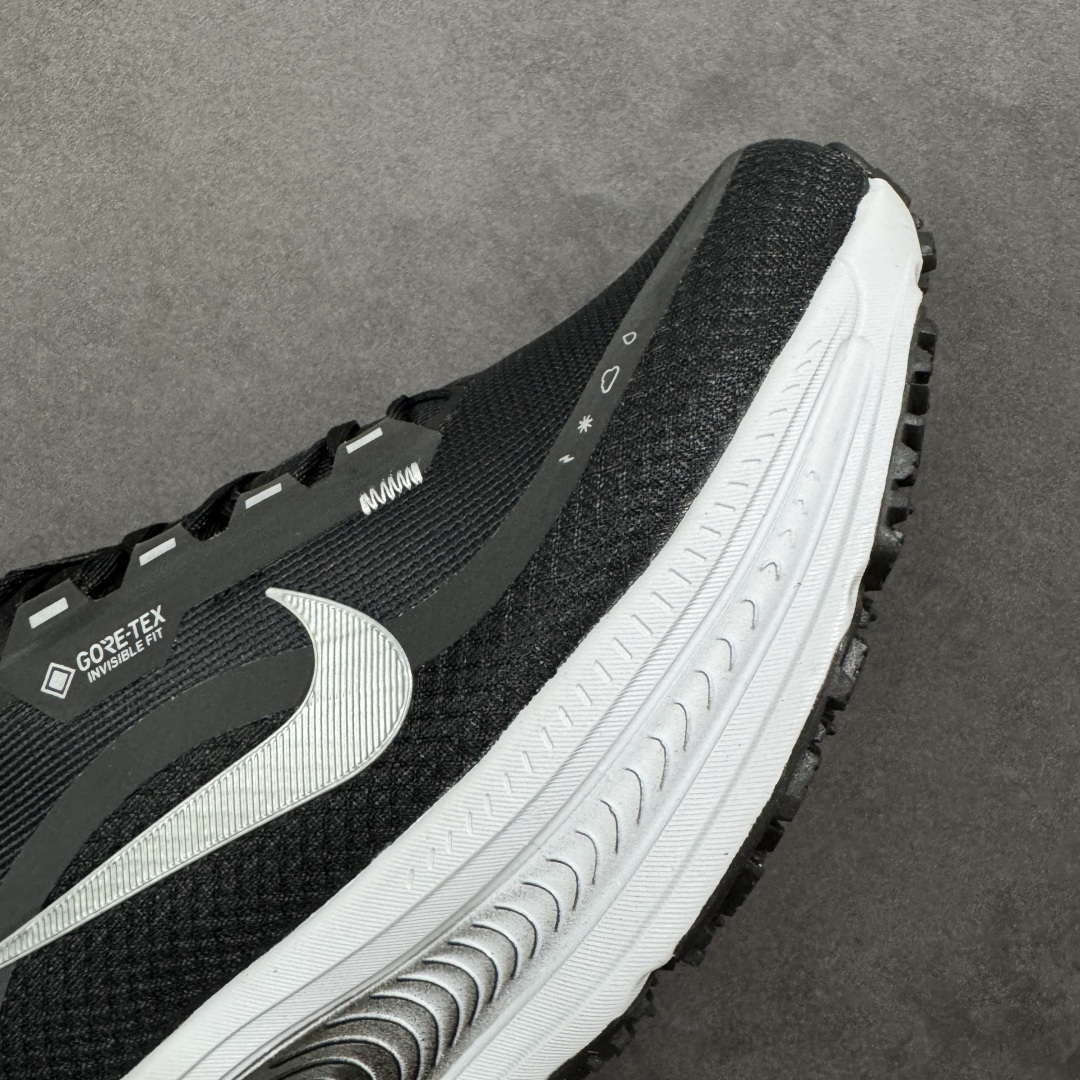 图片[5]-【公司级】Nike VOMERO 18 GTX 耐克 舒适减震防滑 低帮跑步鞋 全掌ReactX泡绵中底 前掌和后跟还配备了Air Zoom气垫单元 据说跑起来更快更舒适哦 这次最大的升级点 首次引入了ReactX泡绵 货号： HQ7001-002 尺码：40-45-选品中心