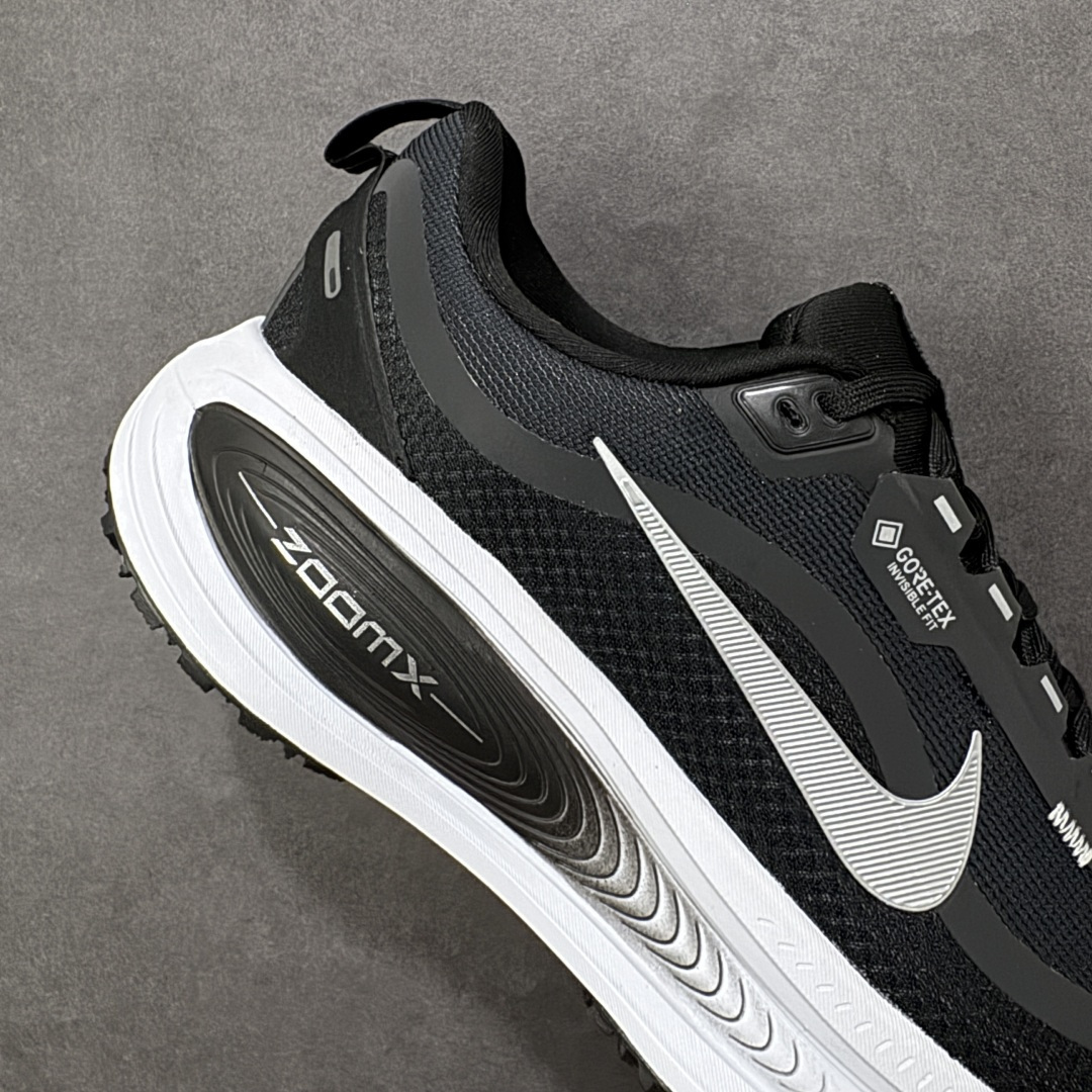 图片[6]-【公司级】Nike VOMERO 18 GTX 耐克 舒适减震防滑 低帮跑步鞋 全掌ReactX泡绵中底 前掌和后跟还配备了Air Zoom气垫单元 据说跑起来更快更舒适哦 这次最大的升级点 首次引入了ReactX泡绵 货号： HQ7001-002 尺码：40-45-选品中心