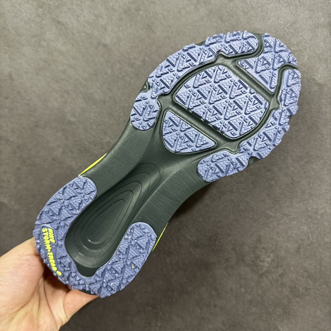 图片[9]-【公司级】Nike VOMERO 18 GTX 耐克 舒适减震防滑 低帮跑步鞋 全掌ReactX泡绵中底 前掌和后跟还配备了Air Zoom气垫单元 据说跑起来更快更舒适哦 这次最大的升级点 首次引入了ReactX泡绵 货号： HQ7001-300 尺码：40-45-选品中心