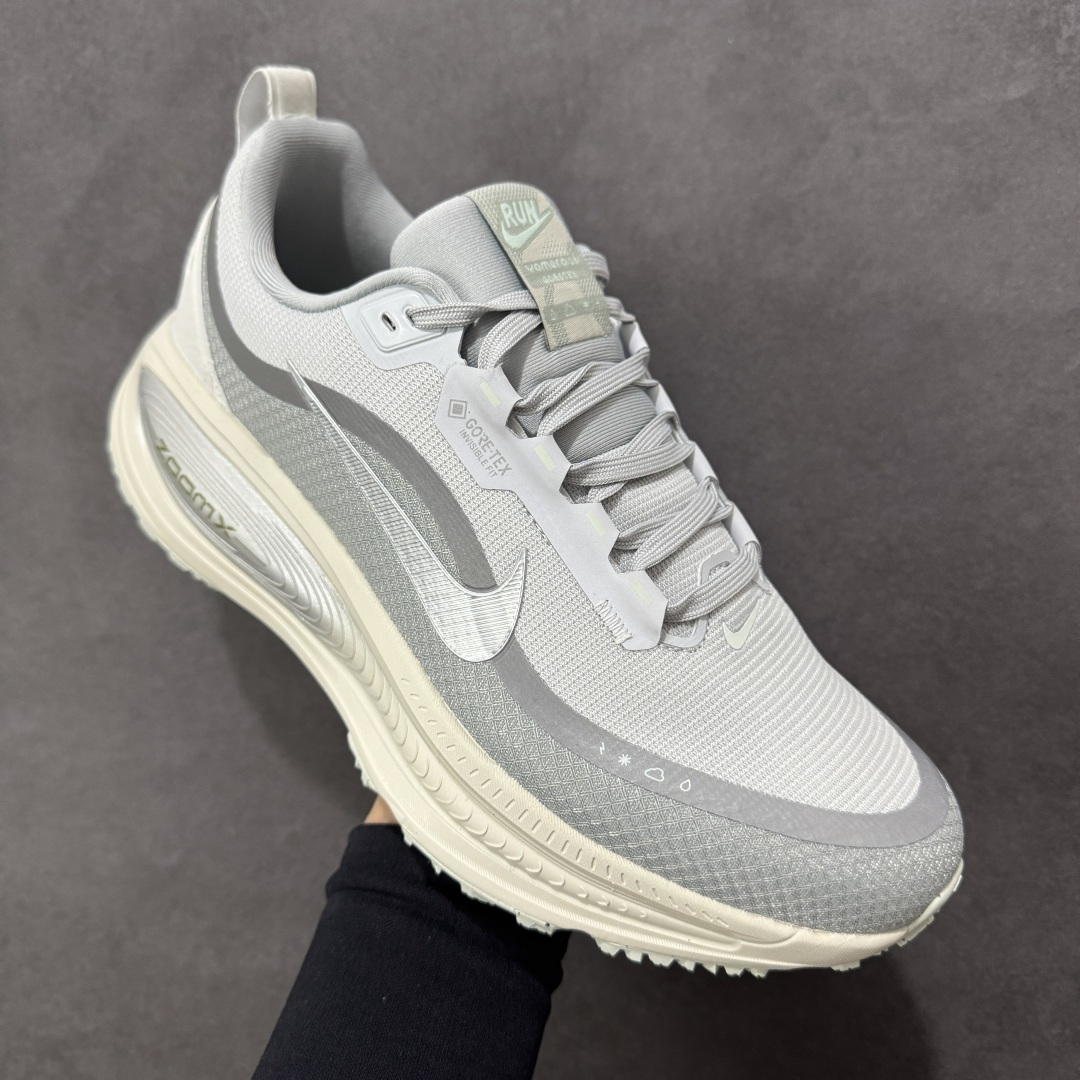 图片[3]-【公司级】Nike VOMERO 18 GTX 耐克 舒适减震防滑 低帮跑步鞋 全掌ReactX泡绵中底 前掌和后跟还配备了Air Zoom气垫单元 据说跑起来更快更舒适哦 这次最大的升级点 首次引入了ReactX泡绵 货号： HQ7001-003 尺码：40-45-选品中心