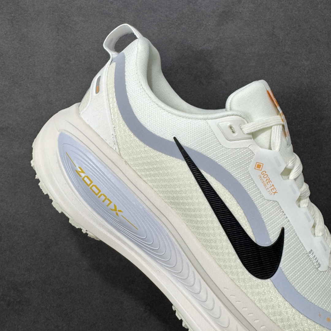 图片[6]-【公司级】Nike VOMERO 18 GTX 耐克 舒适减震防滑 低帮跑步鞋 全掌ReactX泡绵中底 前掌和后跟还配备了Air Zoom气垫单元 据说跑起来更快更舒适哦 这次最大的升级点 首次引入了ReactX泡绵 货号： HQ7002-100 尺码：40-45-选品中心