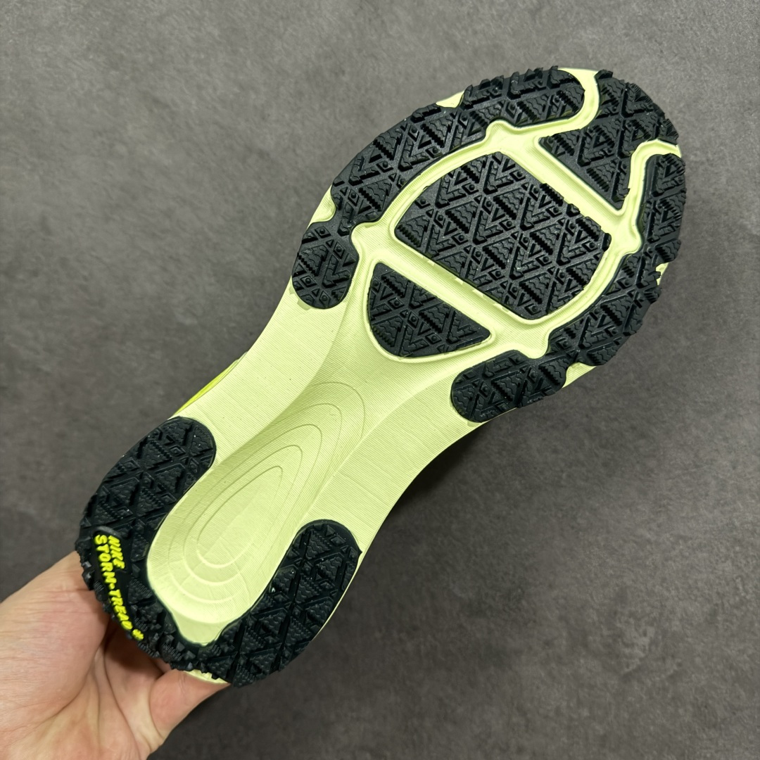 图片[9]-【公司级】Nike VOMERO 18 GTX 耐克 舒适减震防滑 低帮跑步鞋 全掌ReactX泡绵中底 前掌和后跟还配备了Air Zoom气垫单元 据说跑起来更快更舒适哦 这次最大的升级点 首次引入了ReactX泡绵 货号： HQ7002-300 尺码：40-45-选品中心