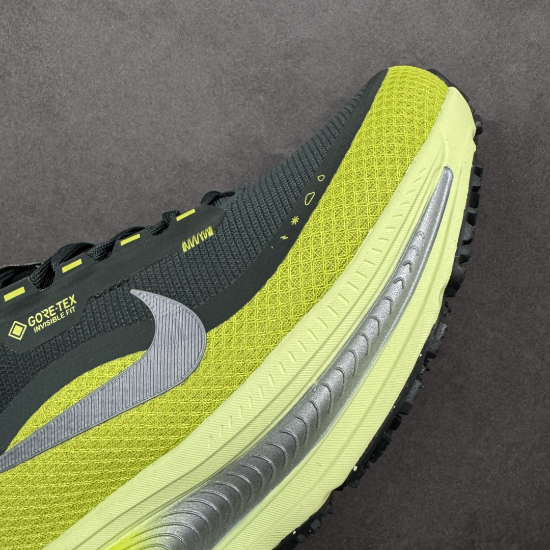 图片[5]-【公司级】Nike VOMERO 18 GTX 耐克 舒适减震防滑 低帮跑步鞋 全掌ReactX泡绵中底 前掌和后跟还配备了Air Zoom气垫单元 据说跑起来更快更舒适哦 这次最大的升级点 首次引入了ReactX泡绵 货号： HQ7002-300 尺码：40-45-选品中心