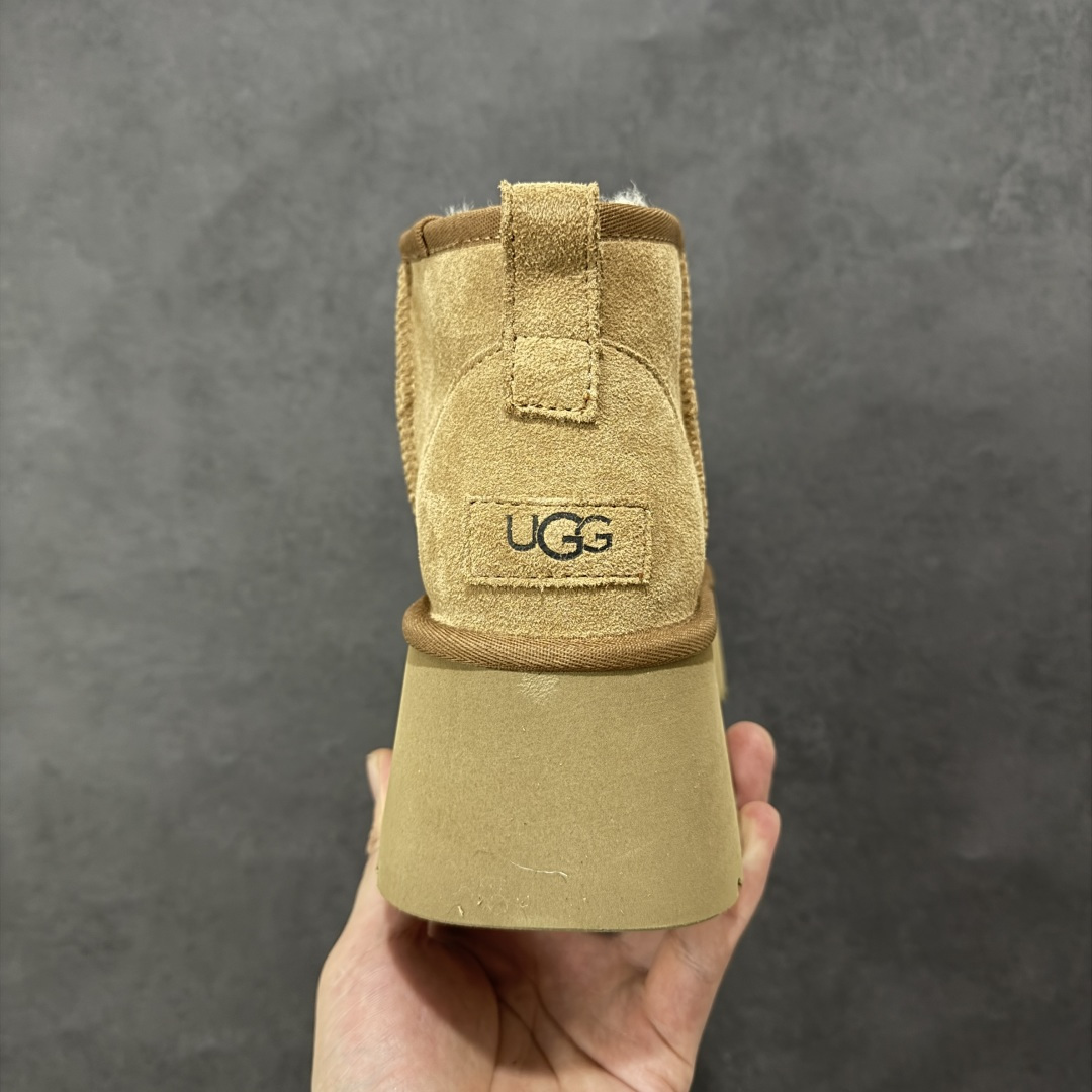 图片[4]-【莞产X1版本】全网最齐ugg130个配色市面顶级版本 UGG8311 短款鱼人坡跟5cm厚底羊皮毛一体雪地靴女款 广州外贸大厂生产鞋头到鞋垫真羊皮毛一体独立外盒包装芯片带防水工艺区别市面任何版本 5cm厚底独立原版开发大底羊绒鞋垫冬季保暖外出家居都是很适合的选择进年uug推出款式系列局部偏向年轻消费者喜好也走到时尚潮流穿搭的前沿鞋身材质防泼水涂层翻毛皮鞋面17毫米UGGPURE™植入式羊毛内底轻便防滑舒适橡胶外底带有品牌LOGO商标带全套包装 尺码：353637383940-选品中心