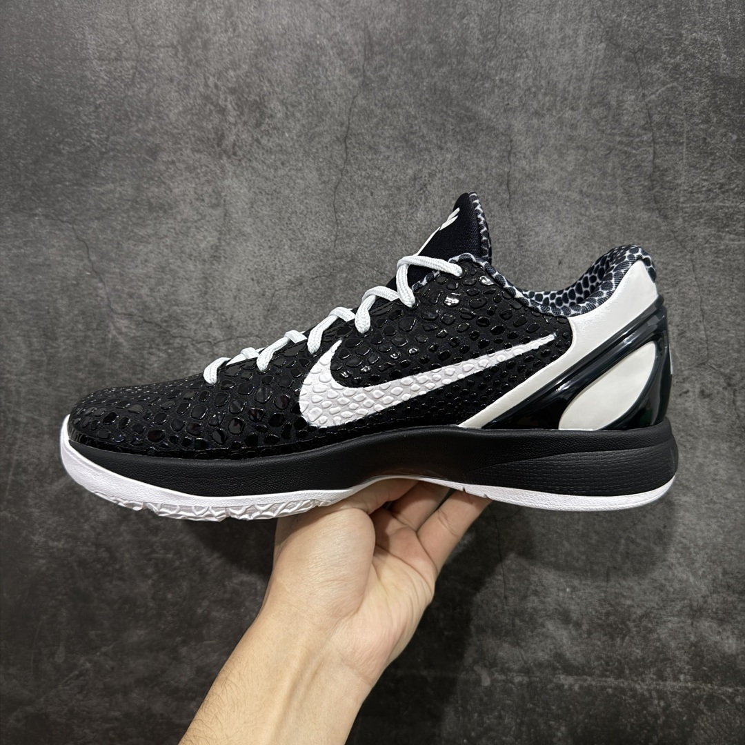 图片[2]-【Star版本】NK Zoom Kobe 6 Protro 科比六代 黑白曼巴 CW2190-002 史上最强复刻 私人团队订单 细节完美对比公司货 前掌超大Zoom Turbo气垫 后掌EVA缓震 真正的原汁原味 还原ZP脚感 全身鞋材卡料色独家定制 唯一正确喷漆工艺Swoosh 正确凹凸蛇鳞工艺 正确鞋面渐变效果 内全置真动飞态线 独立原厂模具 最大尺码达到48.5码 首批不拼图大几率过验 亲测已过 支持各种高强度实战 无需担心 上脚价 补货周期极长 脚宽建议买大半码 科比系列前掌偏窄 不影响二次销售 支持七天无理由退换 尺码：40 40.5 41 42 42.5 43 44 44.5 45 45.5 46 47.5 48.5-选品中心