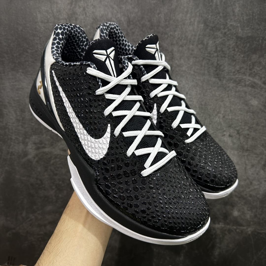 【Star版本】NK Zoom Kobe 6 Protro 科比六代 黑白曼巴 CW2190-002 史上最强复刻 私人团队订单 细节完美对比公司货 前掌超大Zoom Turbo气垫 后掌EVA缓震 真正的原汁原味 还原ZP脚感 全身鞋材卡料色独家定制 唯一正确喷漆工艺Swoosh 正确凹凸蛇鳞工艺 正确鞋面渐变效果 内全置真动飞态线 独立原厂模具 最大尺码达到48.5码 首批不拼图大几率过验 亲测已过 支持各种高强度实战 无需担心 上脚价 补货周期极长 脚宽建议买大半码 科比系列前掌偏窄 不影响二次销售 支持七天无理由退换 尺码:40 40.5 41 42 42.5 43 44 44.5 45 45.5 46 47.5 48.5-选品中心