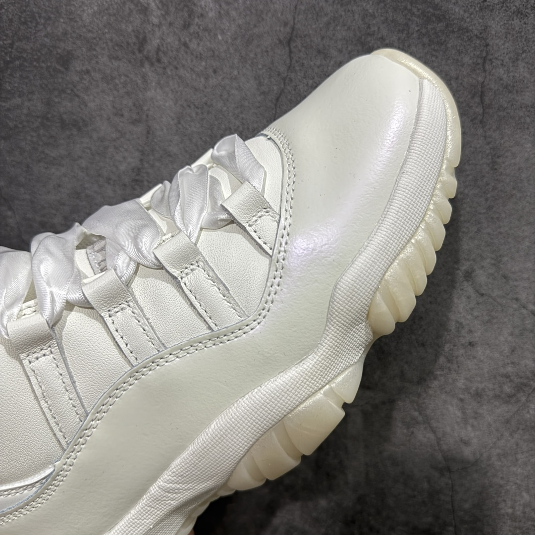 图片[6]-【外贸纯原】Air Jordan 11 Retro \”Pearl\” AJ11 乔丹11代高帮珍珠白 货号：AR0715-110 专业AJ外贸大厂出品 纯原质感 进口头层皮料 中底拉帮线 整体清洁度等各方面细节完全一键转发碾压市面诸多嘴炮\”纯原\” 升级原楦原纸版数据开发版型 采用漆皮镀膜牛培革组合耐磨防刮牛津布鞋面材质 搭载原厂碳纤维缓震中底 还原ZP细节 原厂流水成型工艺 厂级拉帮注胶效果 尺码： 40 40.5 41 42 42.5 43 44 45 46 47.5-选品中心