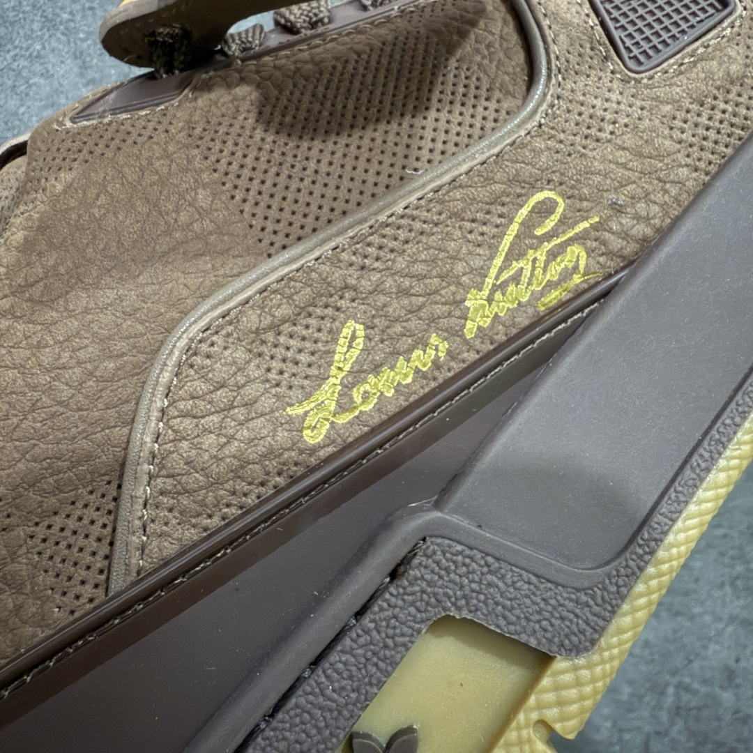 图片[4]-【天花板/Goat版】 市场最强版 没有之一的存在💪🏻 Louis Vuitton LV Trainer 系列全新版上架 手里有正品的可以对比下🆚懂货的看细节‼️ 此版品质是市场从未达到的新高度！ 整体版型 皮料 牛仔布的色差 压花纹路清晰度 后跟版型等等 都可以自行对比[机智]吊打市场所有货，怒甩十条街的那种，直接来正品对比图🆚，欢迎拿市场各大工厂的货来对比！ 尺码：35-45码-选品中心