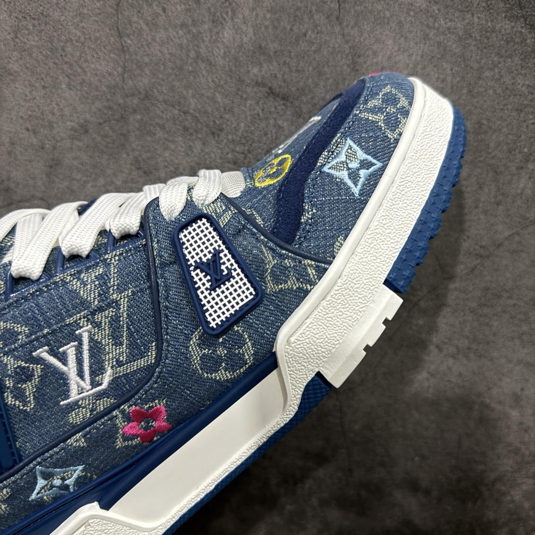 图片[6]-【莞产YS版本】Louis Vuitton Trainer lv时装走秀运动鞋 完美鞋型超高的清洁度 零毛边线头瑕疵 全套原楦原纸版原鞋开模 全网最具灵魂的版型 正确原装黄色鞋盒 正确中底印花 鞋面印花3D高频深度立体 全鞋电脑针车 紧密相连 针距密度一致 环保乳胶注塑鞋垫 厚度脚感还原原版 皮面裁剪部位 统一油边封口工艺 原装橡胶大底含胶量大底组合零偏差 专柜全套包装 防尘袋 说明书 质保卡 男女鞋 尺码： 39 40 41 42 43 44 45-选品中心