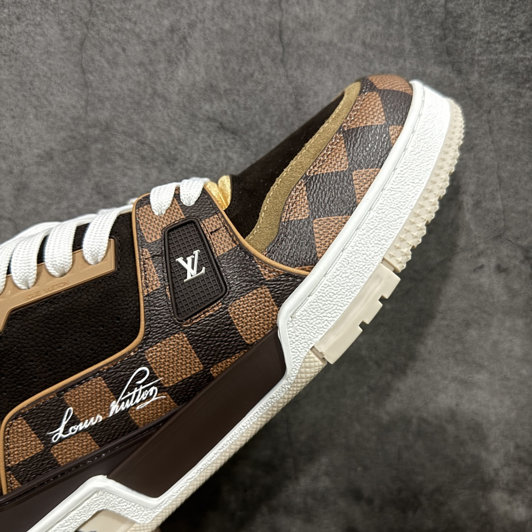 图片[6]-【莞产YS版本】Louis Vuitton Trainer lv时装走秀运动鞋 完美鞋型超高的清洁度 零毛边线头瑕疵 全套原楦原纸版原鞋开模 全网最具灵魂的版型 正确原装黄色鞋盒 正确中底印花 鞋面印花3D高频深度立体 全鞋电脑针车 紧密相连 针距密度一致 环保乳胶注塑鞋垫 厚度脚感还原原版 皮面裁剪部位 统一油边封口工艺 原装橡胶大底含胶量大底组合零偏差 专柜全套包装 防尘袋 说明书 质保卡 男女鞋 尺码： 39 40 41 42 43 44 45-选品中心