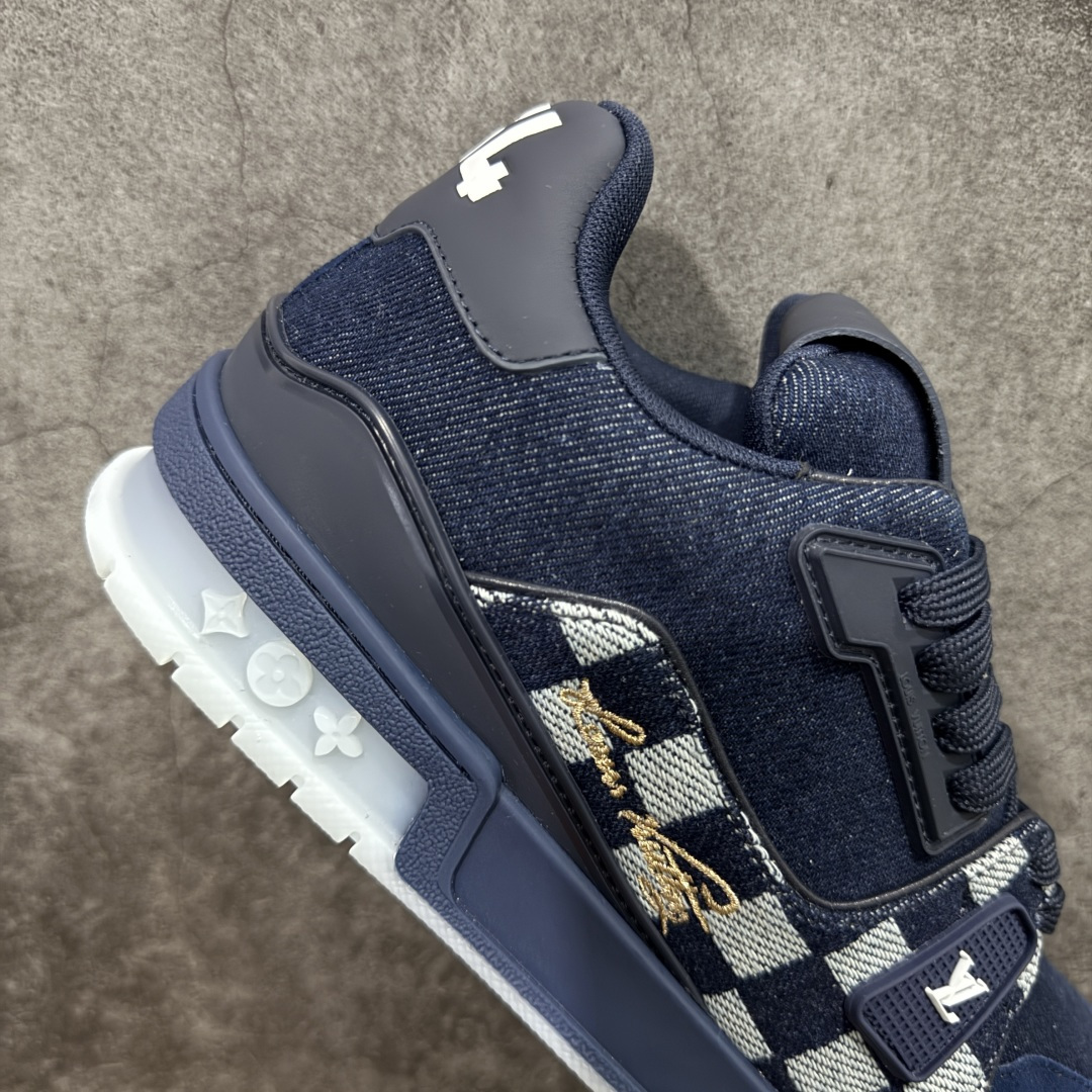 图片[7]-【莞产YS版本】Louis Vuitton Trainer lv时装走秀运动鞋 完美鞋型超高的清洁度 零毛边线头瑕疵 全套原楦原纸版原鞋开模 全网最具灵魂的版型 正确原装黄色鞋盒 正确中底印花 鞋面印花3D高频深度立体 全鞋电脑针车 紧密相连 针距密度一致 环保乳胶注塑鞋垫 厚度脚感还原原版 皮面裁剪部位 统一油边封口工艺 原装橡胶大底含胶量大底组合零偏差 专柜全套包装 防尘袋 说明书 质保卡 男女鞋 尺码： 39 40 41 42 43 44 45-选品中心