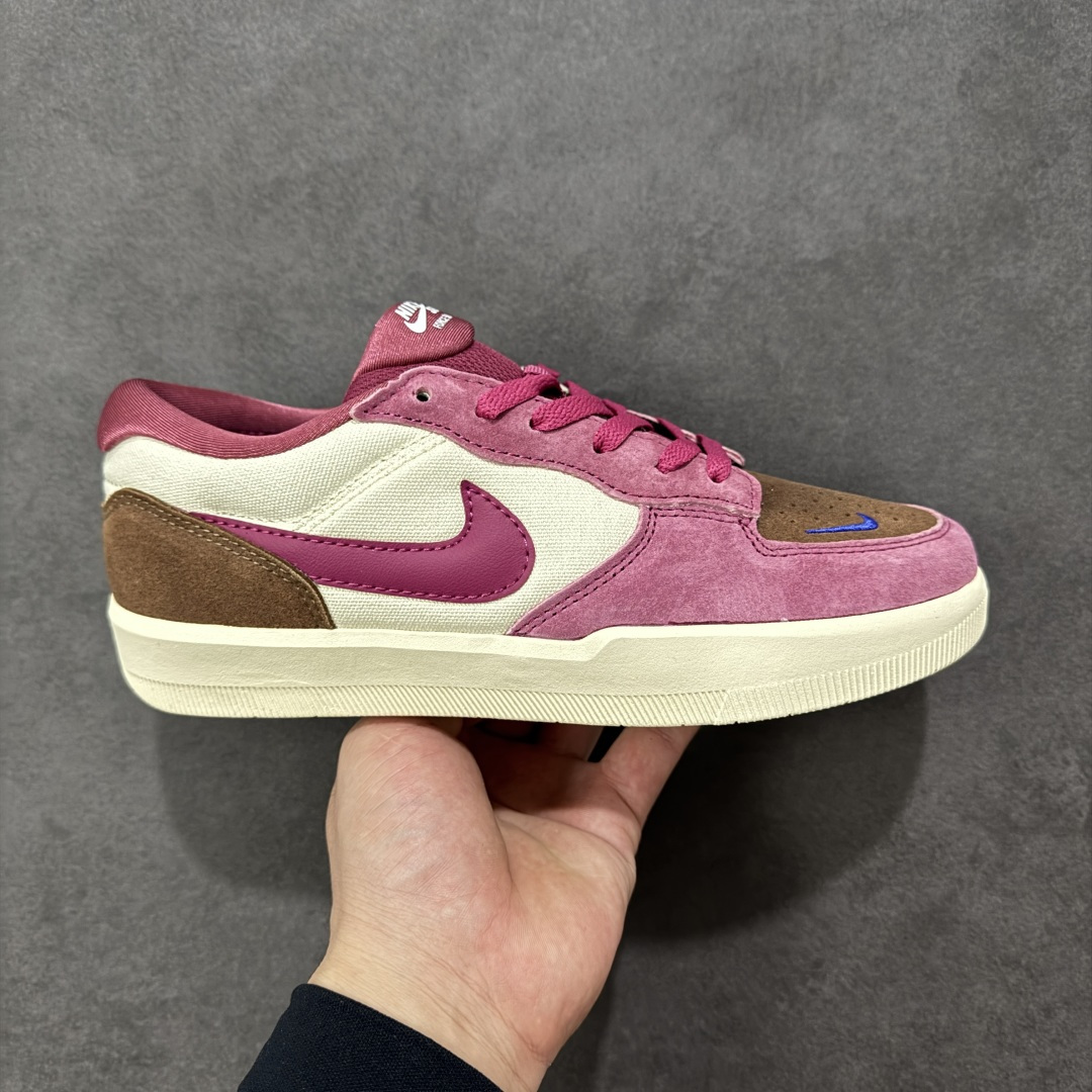 【公司级】NK SB Force 58 复古胶底低帮街头运动滑板鞋是一款将前沿创新带入街头的单品,它具有硫化杯底,具有出色的耐用性和灵活性。使用帆布和绒面革,在饰面上放置通风口,它自始至终都融入了传统篮球风格,重新打造鞋款。 货号:DV5477-104 尺码:36 36.5 37.5 38 38.5 39 40 40.5 41 42 42.5 43 44 45-选品中心