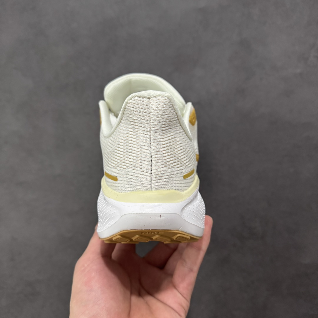 图片[4]-【GQ福利】奥莱ZP单 专柜货品 Nike Pegasus 41 代飞马专业跑鞋 5000双极限清仓 售后无忧 NK Air Zoom Pegasus 41登月 飞马跑鞋 鞋面采用外层由韧性纱线+内层网眼布的设计，在确保稳定性和耐久性的同时，也保证了贴合舒适及透气性能 此外，鞋带孔也从飞线变为全新板带设计，提供更加舒适的锁定贴合 中底方面为 全掌react泡棉+内嵌前后掌双Zoom Air气垫的配置组合，经典的华夫格大底则能确保抓地 尺码：36-45 货号：FD2723-005 编码：QGA180190-选品中心