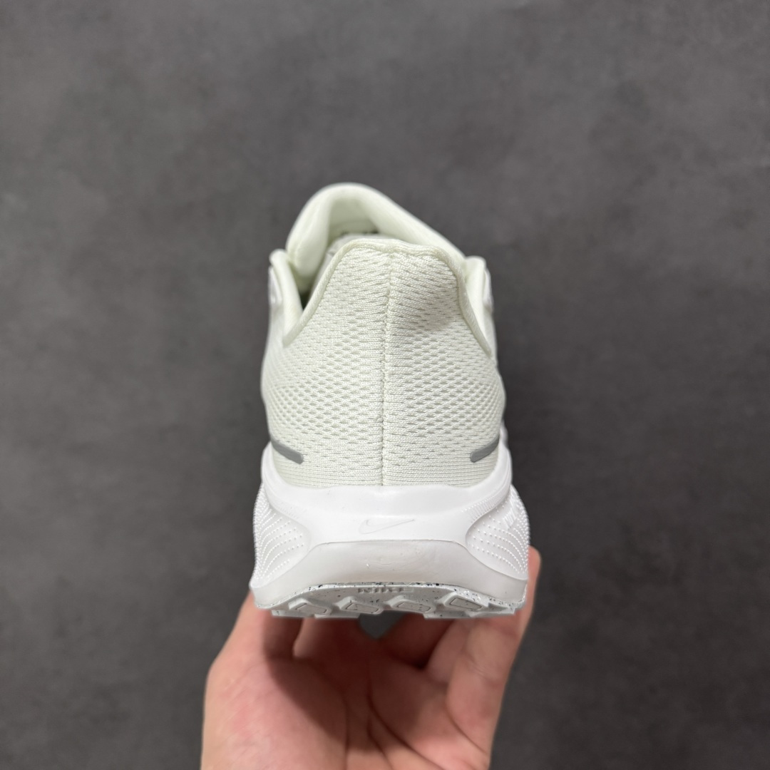 图片[4]-【GQ福利】奥莱ZP单 专柜货品 Nike Pegasus 41 代飞马专业跑鞋 5000双极限清仓 售后无忧 NK Air Zoom Pegasus 41登月 飞马跑鞋 鞋面采用外层由韧性纱线+内层网眼布的设计，在确保稳定性和耐久性的同时，也保证了贴合舒适及透气性能 此外，鞋带孔也从飞线变为全新板带设计，提供更加舒适的锁定贴合 中底方面为 全掌react泡棉+内嵌前后掌双Zoom Air气垫的配置组合，经典的华夫格大底则能确保抓地 尺码：36-45 货号：FD2722-102 编码：QGA180190-选品中心
