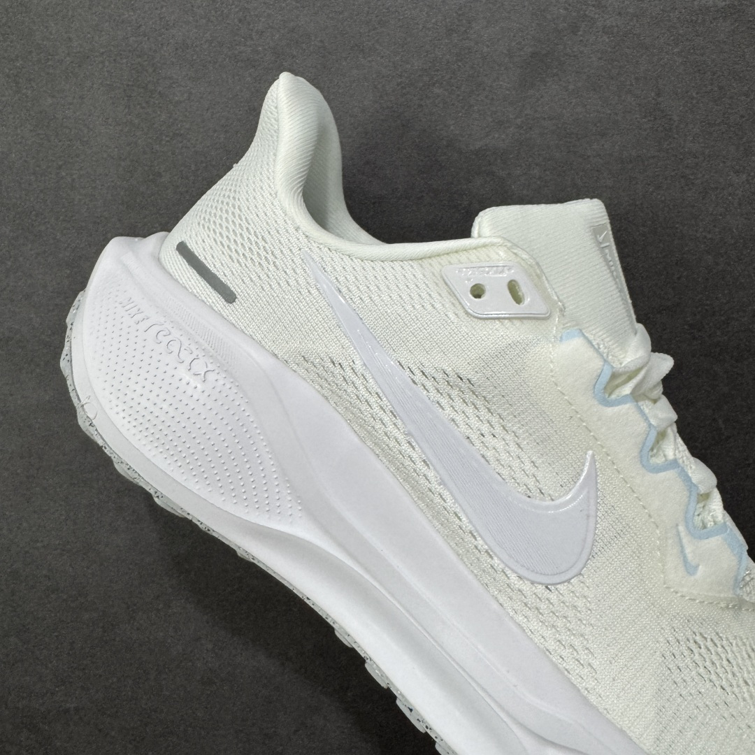 图片[6]-【GQ福利】奥莱ZP单 专柜货品 Nike Pegasus 41 代飞马专业跑鞋 5000双极限清仓 售后无忧 NK Air Zoom Pegasus 41登月 飞马跑鞋 鞋面采用外层由韧性纱线+内层网眼布的设计，在确保稳定性和耐久性的同时，也保证了贴合舒适及透气性能 此外，鞋带孔也从飞线变为全新板带设计，提供更加舒适的锁定贴合 中底方面为 全掌react泡棉+内嵌前后掌双Zoom Air气垫的配置组合，经典的华夫格大底则能确保抓地 尺码：36-45 货号：FD2722-102 编码：QGA180190-选品中心