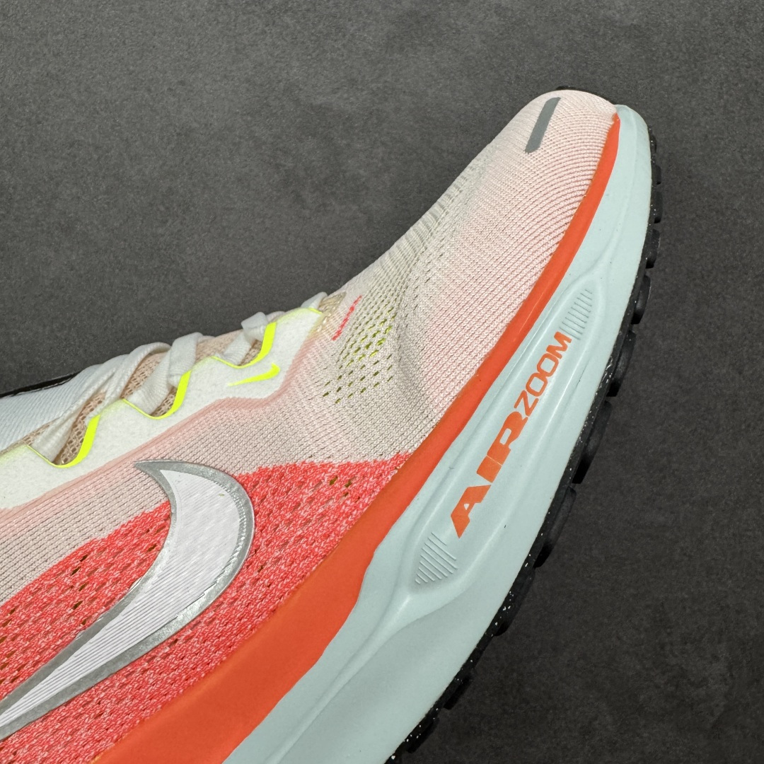 图片[5]-【GQ福利】奥莱ZP单 专柜货品 Nike Pegasus 41 代飞马专业跑鞋 5000双极限清仓 售后无忧 NK Air Zoom Pegasus 41登月 飞马跑鞋 鞋面采用外层由韧性纱线+内层网眼布的设计，在确保稳定性和耐久性的同时，也保证了贴合舒适及透气性能 此外，鞋带孔也从飞线变为全新板带设计，提供更加舒适的锁定贴合 中底方面为 全掌react泡棉+内嵌前后掌双Zoom Air气垫的配置组合，经典的华夫格大底则能确保抓地 尺码：36-45 货号：FD2722-100 编码：QGA180190-选品中心