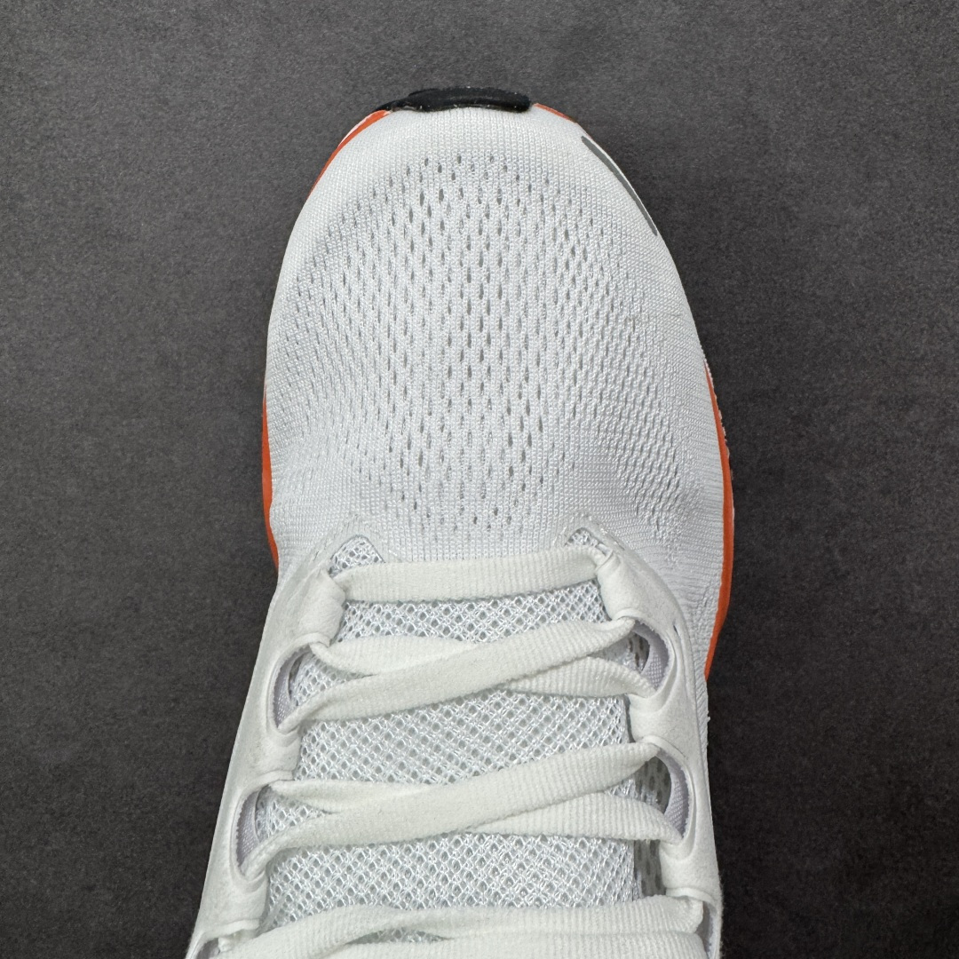图片[8]-【GQ福利】奥莱ZP单 专柜货品 Nike Pegasus 41 代飞马专业跑鞋 5000双极限清仓 售后无忧 NK Air Zoom Pegasus 41登月 飞马跑鞋 鞋面采用外层由韧性纱线+内层网眼布的设计，在确保稳定性和耐久性的同时，也保证了贴合舒适及透气性能 此外，鞋带孔也从飞线变为全新板带设计，提供更加舒适的锁定贴合 中底方面为 全掌react泡棉+内嵌前后掌双Zoom Air气垫的配置组合，经典的华夫格大底则能确保抓地 尺码：36-45 货号：FD2722-006 编码：QGA180190-选品中心